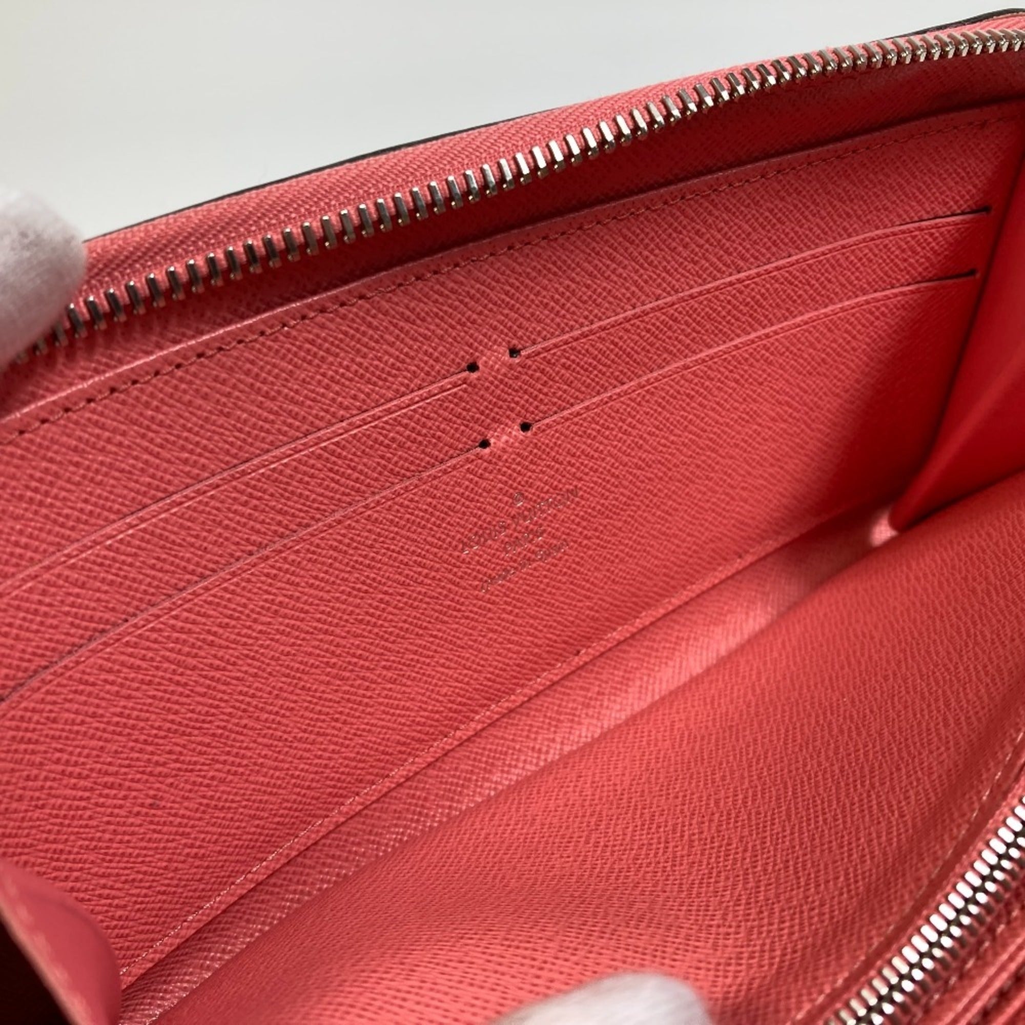 Louis Vuitton Epi Corail Pink Epi Leather Long Wallet (Bi-Fold) (Pre-Owned)