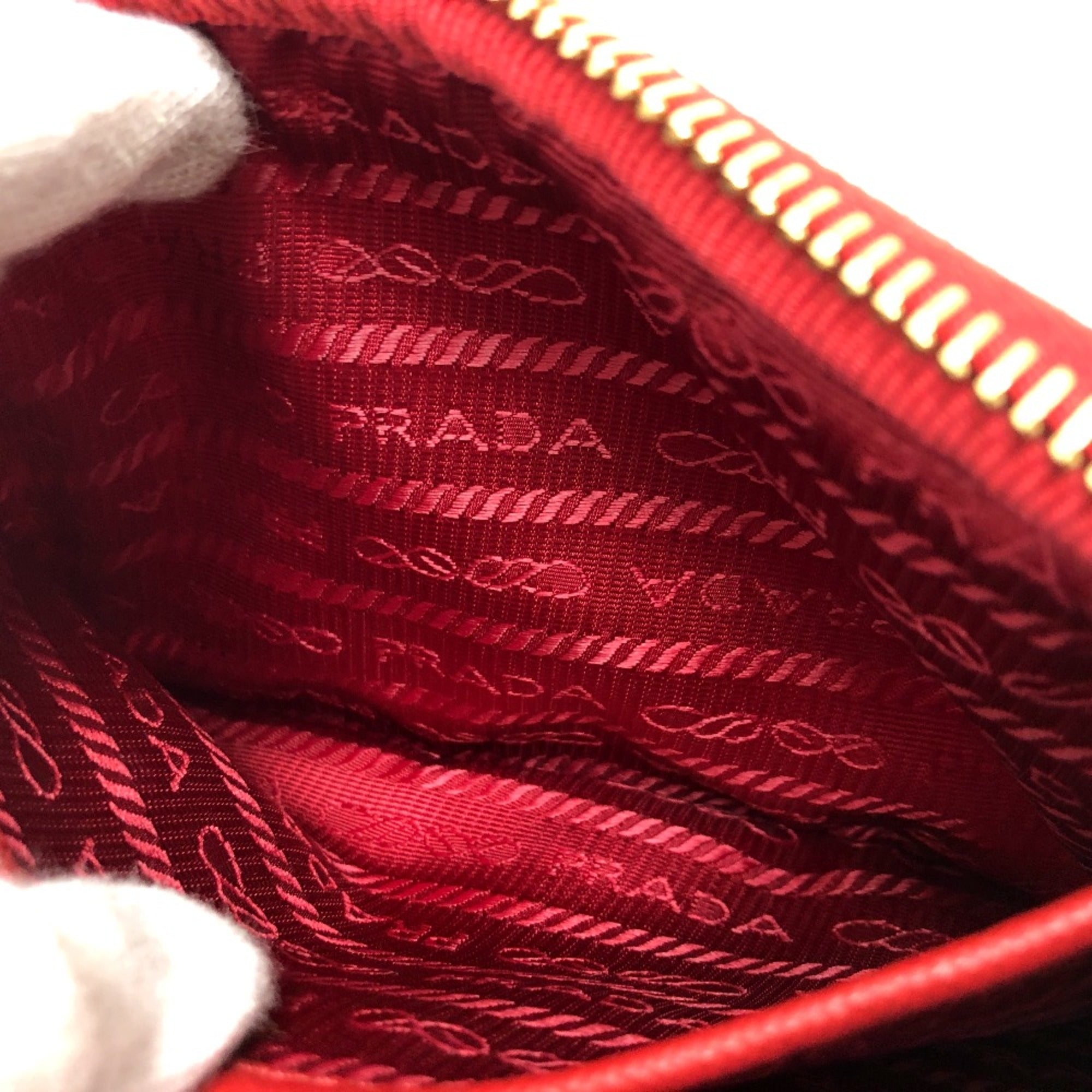 Prada Red Cloth Shoulder Bag (Pre-Owned)