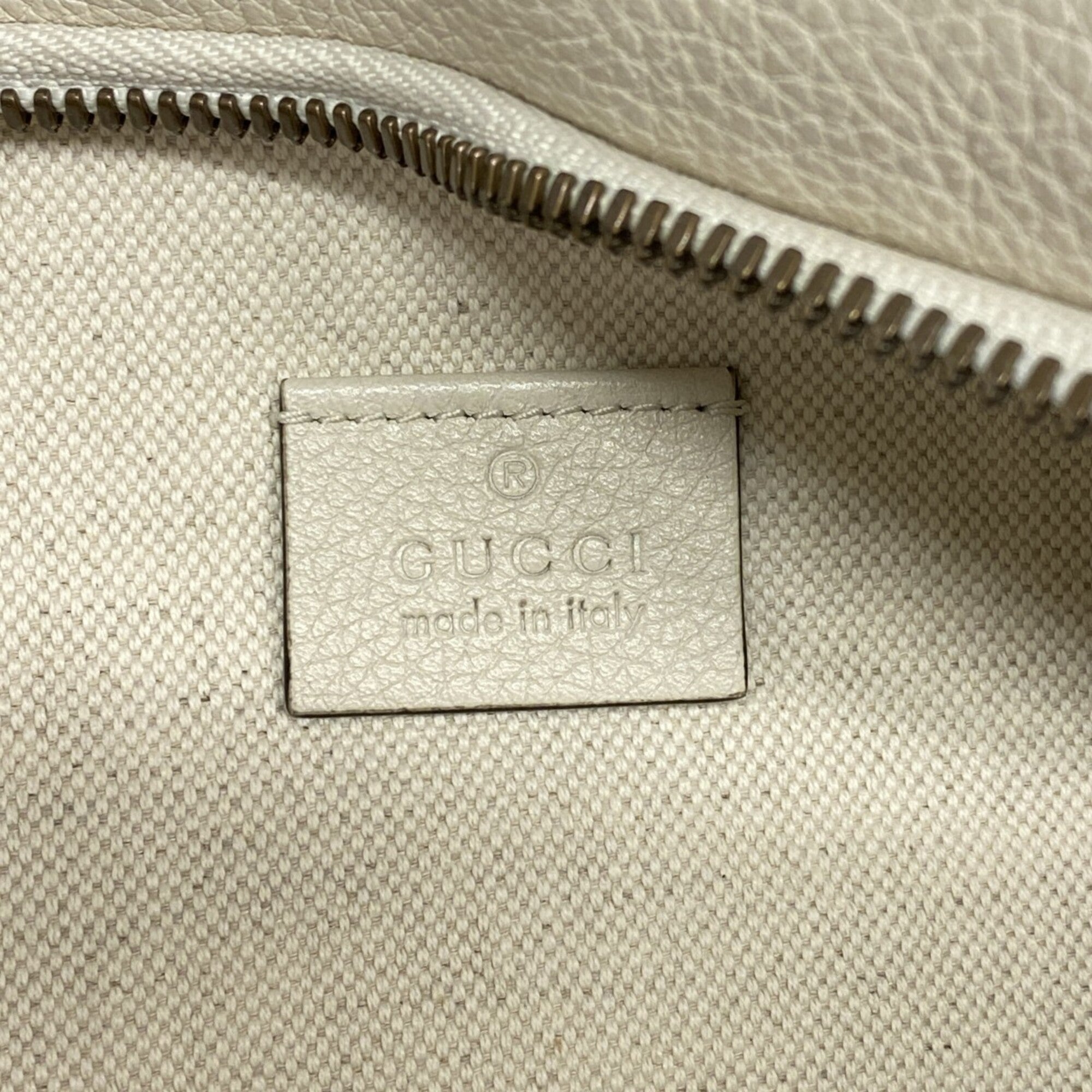 Gucci White Leather Fanny Pack (Pre-Owned)