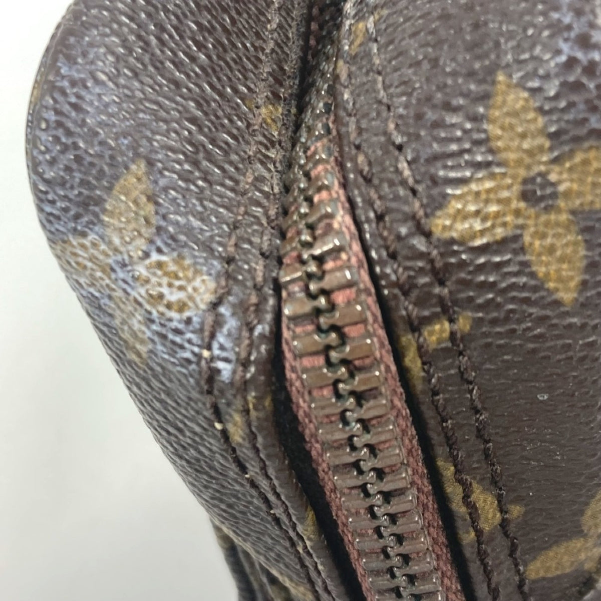 Louis Vuitton Brown Monogram Pouch (Pre-Owned)