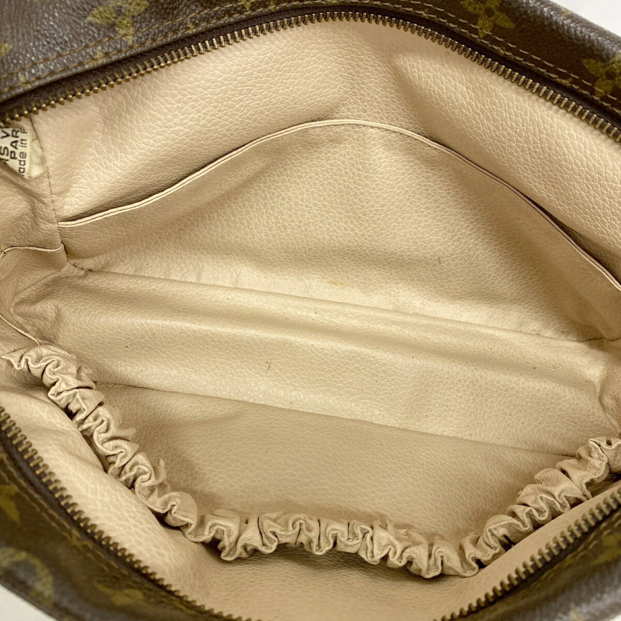 Louis Vuitton Brown Pouch (Pre-Owned)