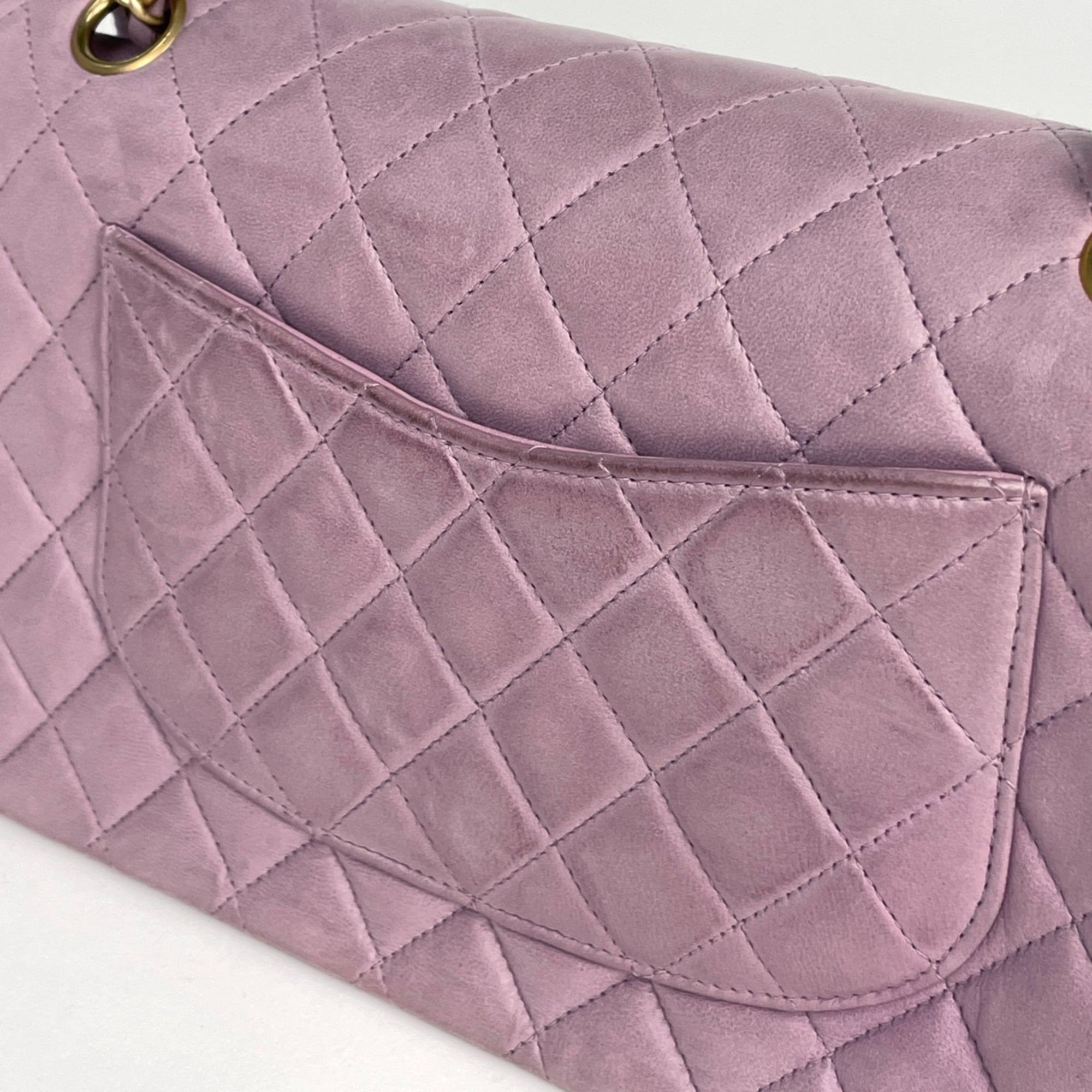 Chanel Purple Leather Shoulder Bag (Pre-Owned)