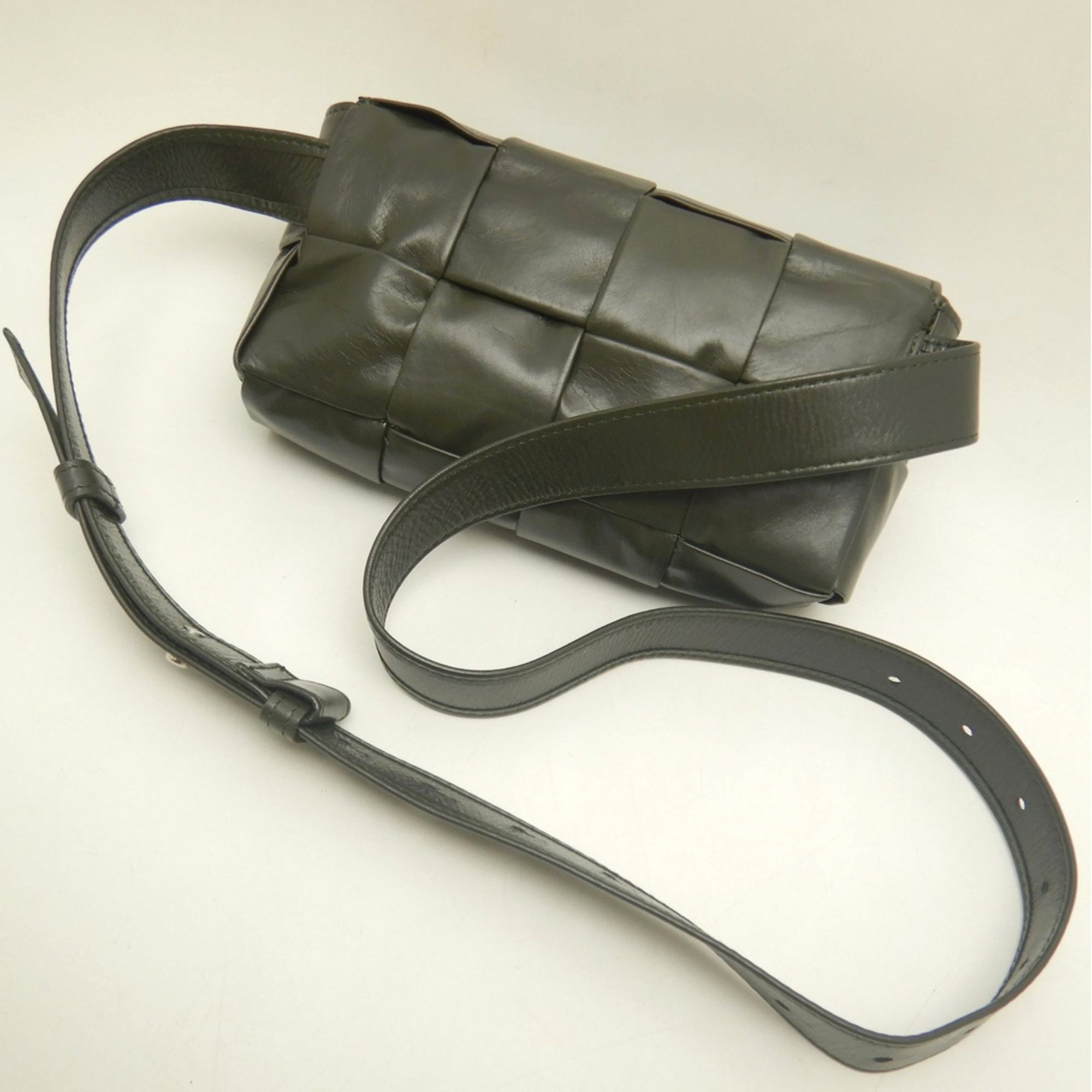 Bottega Veneta Khaki Leather Fanny Pack (Pre-Owned)