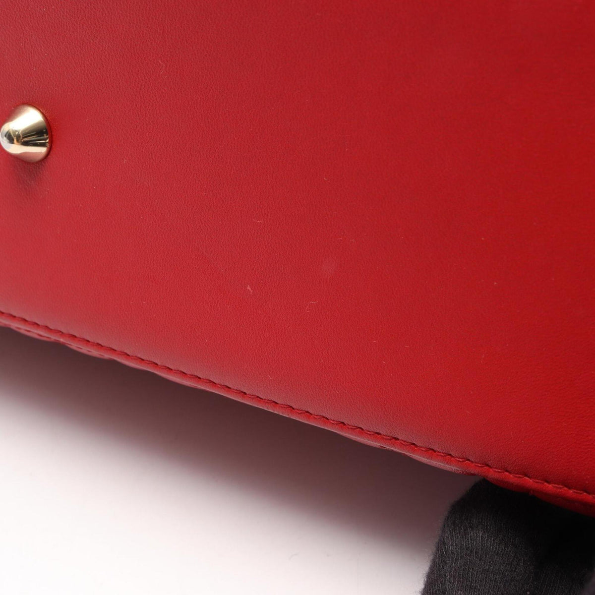 Christian Dior Red Color Leather Handbag (Pre-Owned)