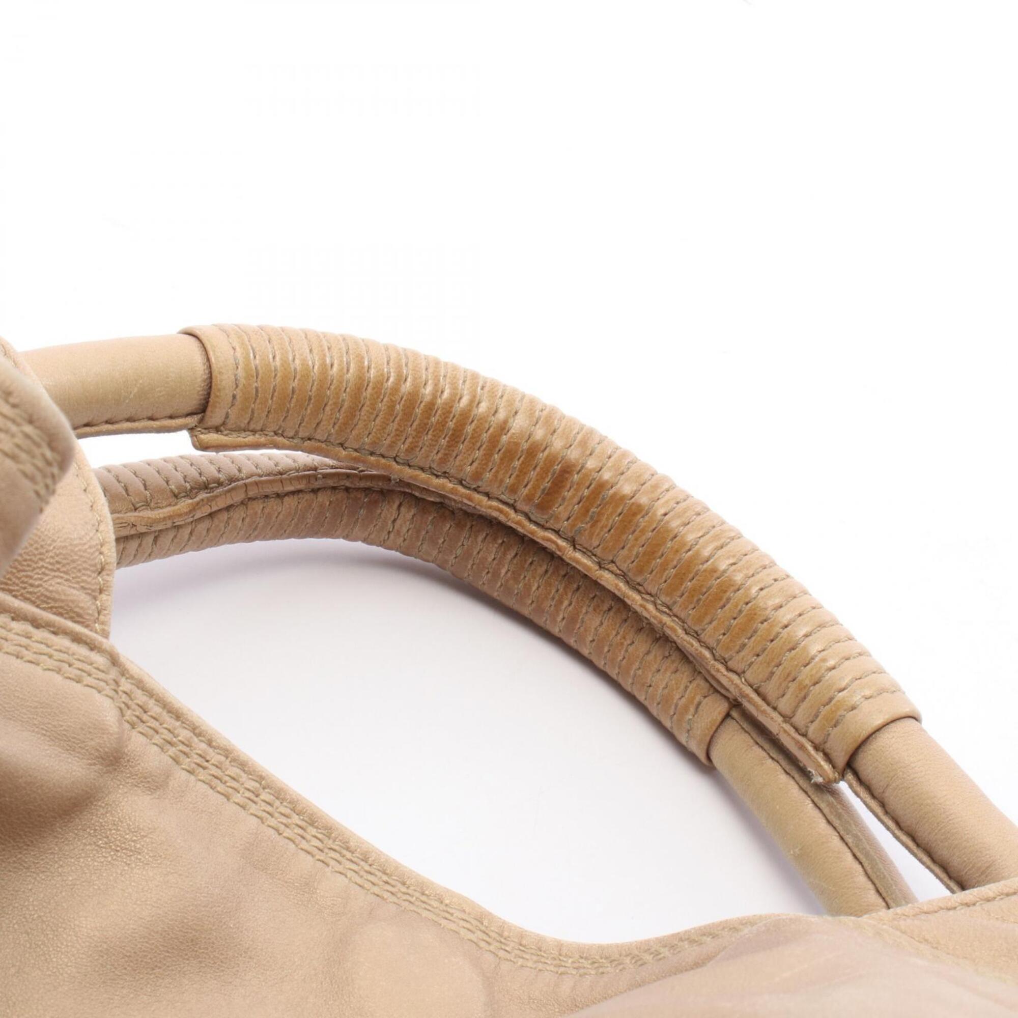 Loewe Gold Leather Handbag (Pre-Owned)