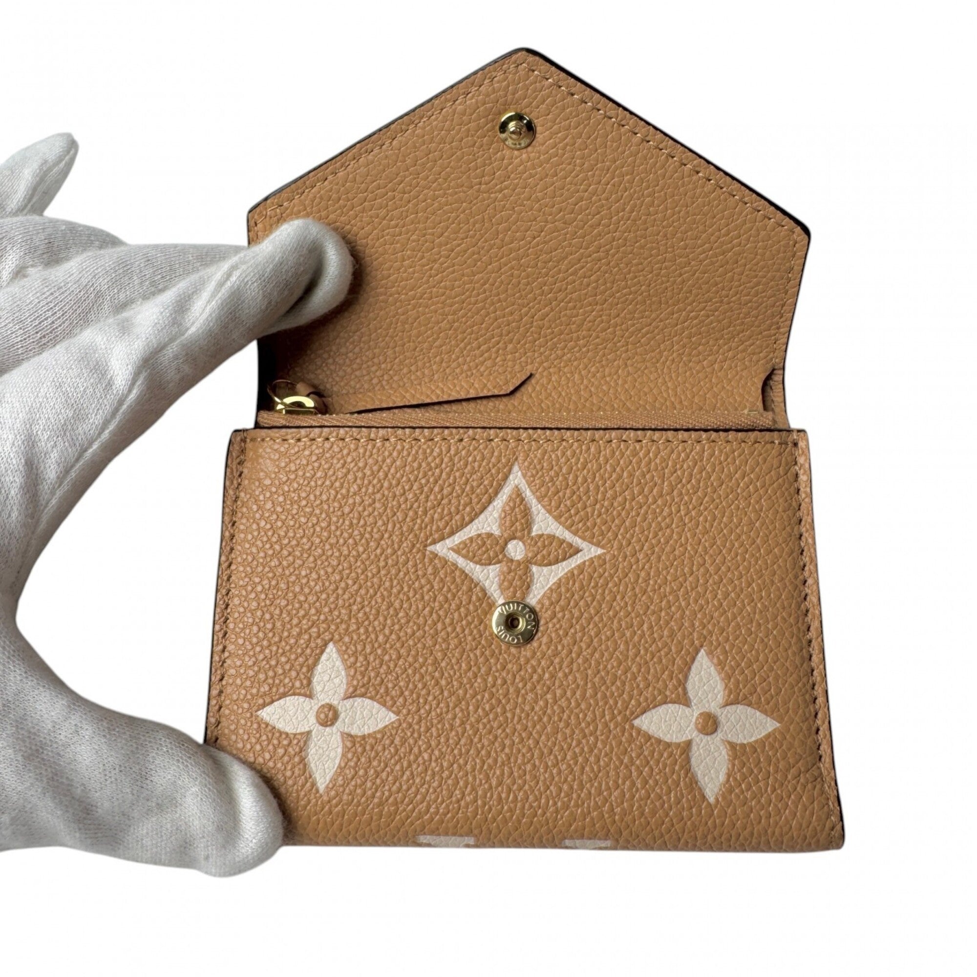 Louis Vuitton Beige Camel Leather Wallet (Tri-Fold) (Pre-Owned)