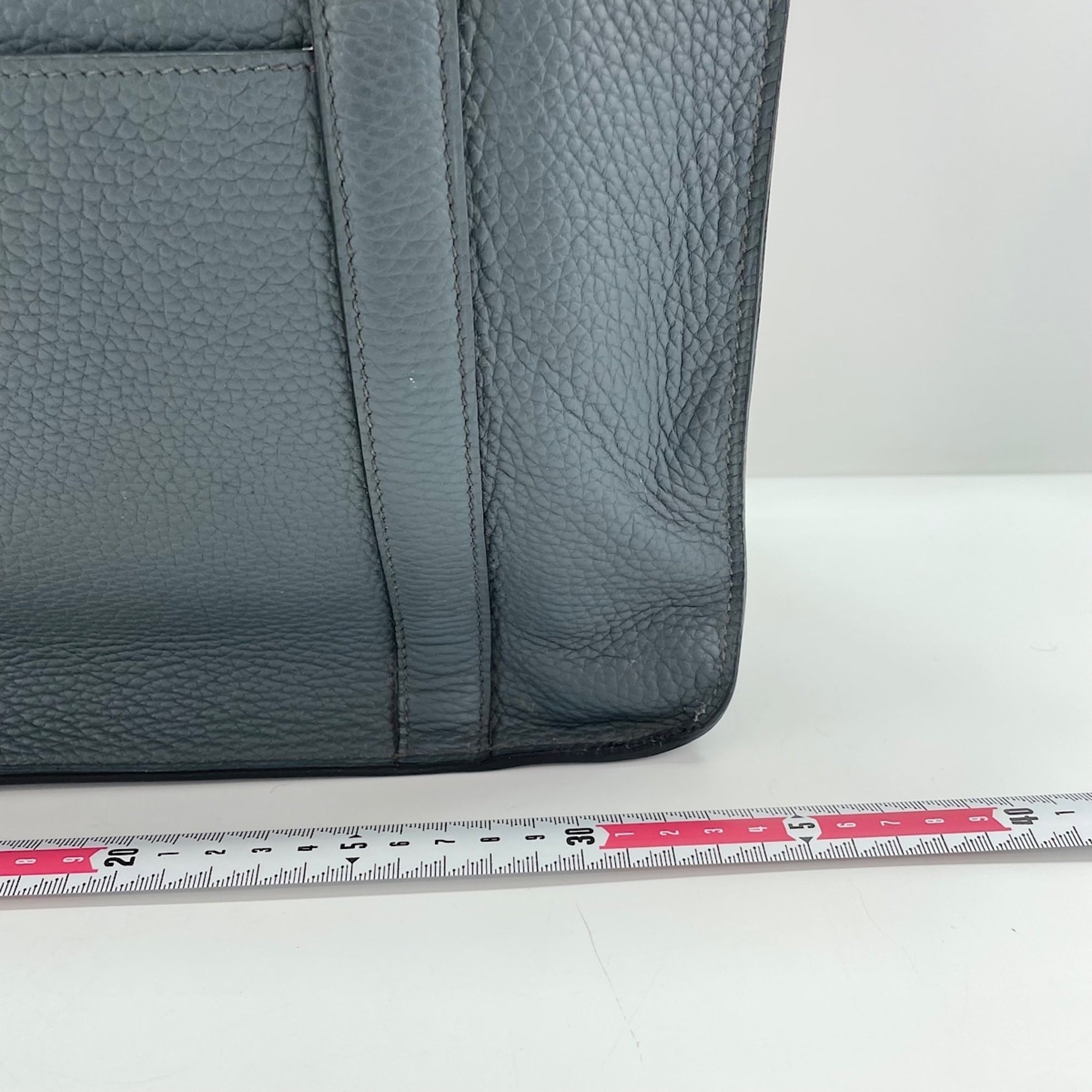 Hermes Gray Shoulder Bag (Pre-Owned)