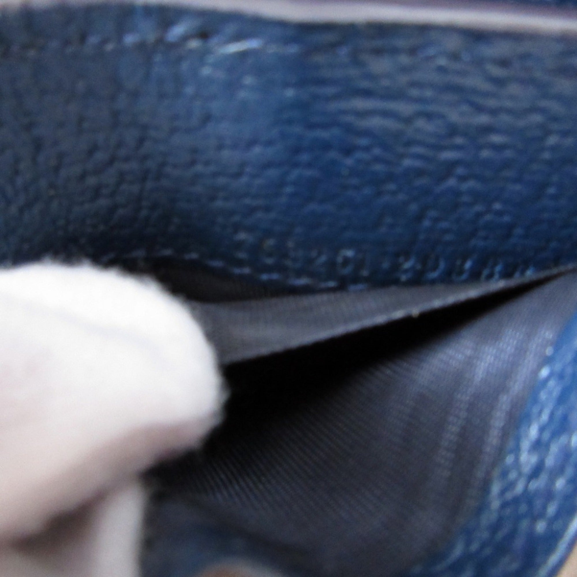 Gucci Beige Blue Gg Supreme Leather Wallet (Tri-Fold) (Pre-Owned)