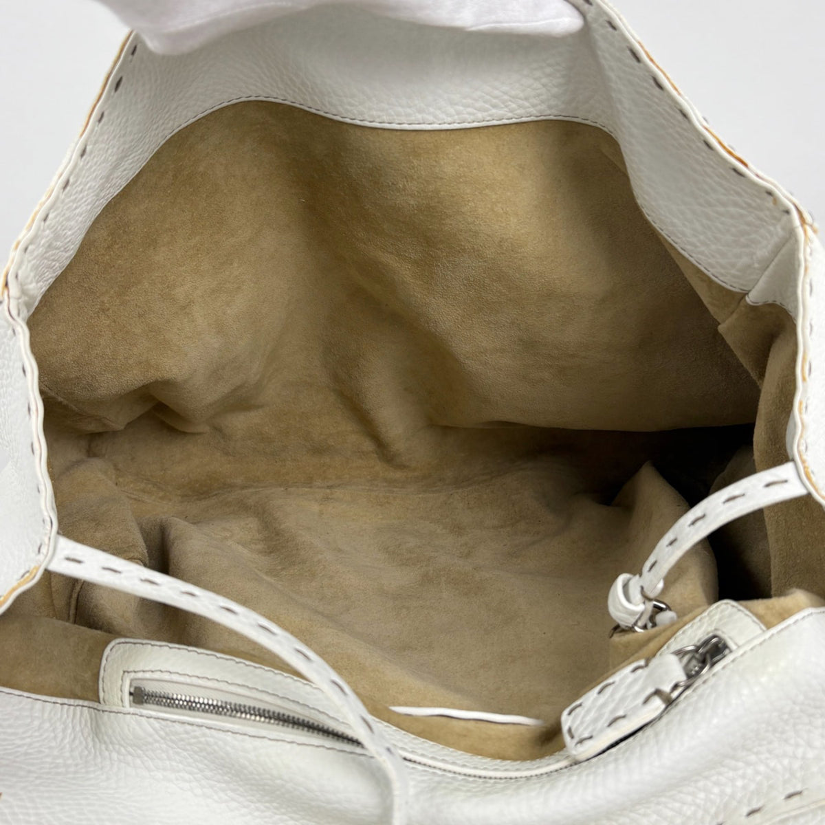 Fendi White Leather Tote Bag (Pre-Owned)