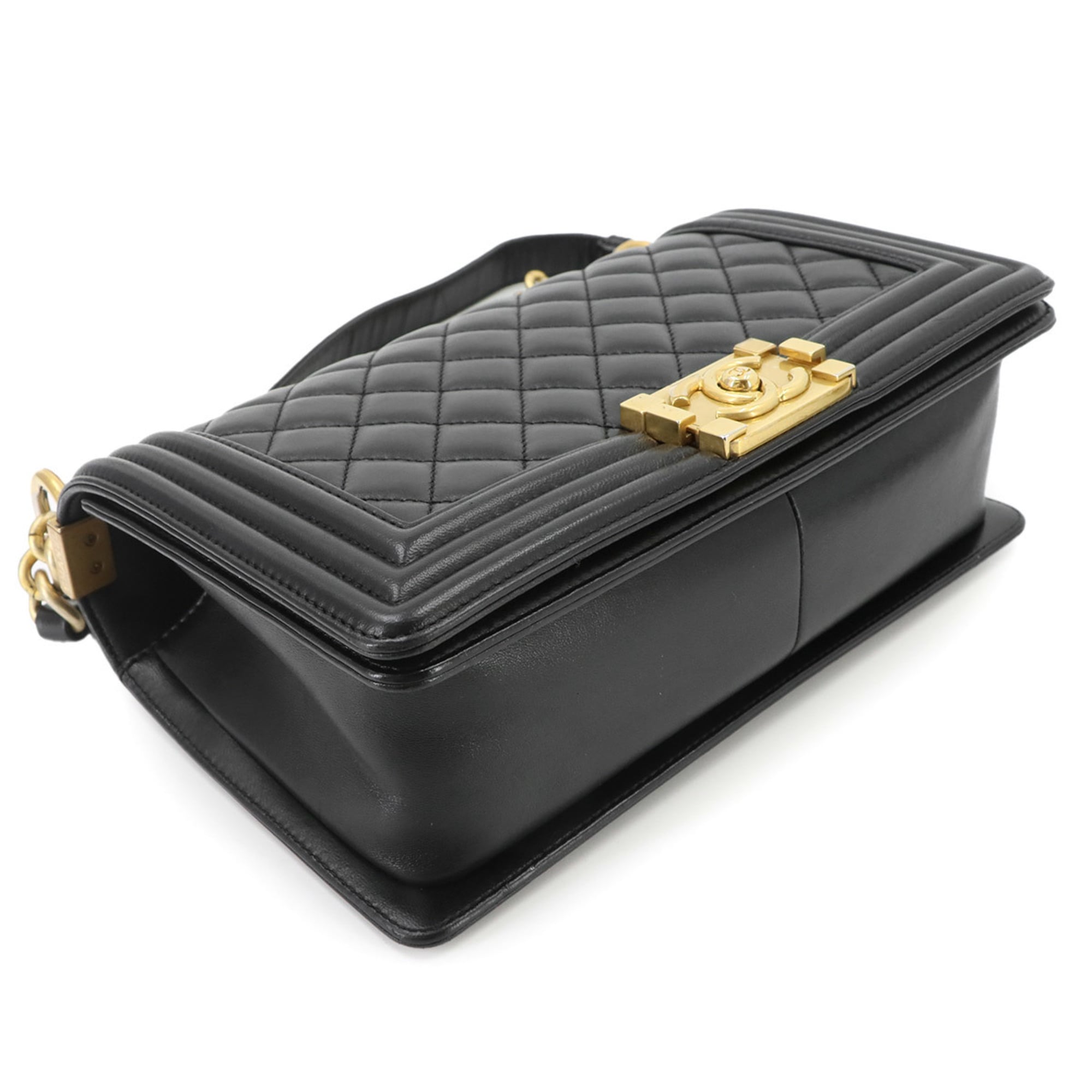 Chanel Boy Chanel Black Leather Handbag Shoulder Bag (Pre-Owned)