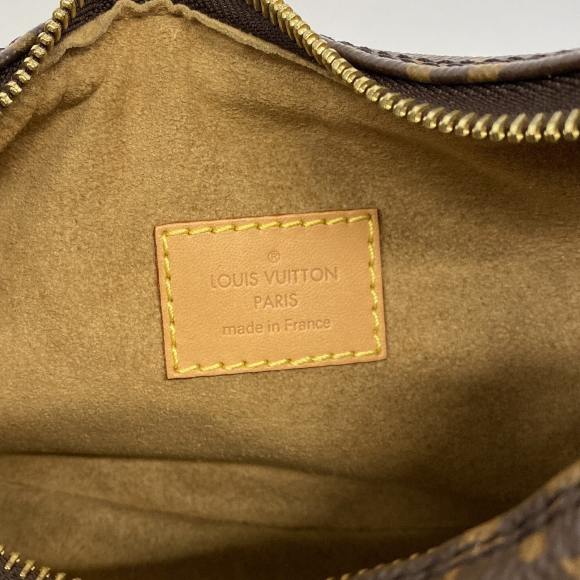 Louis Vuitton Brown Shoulder Bag (Pre-Owned)