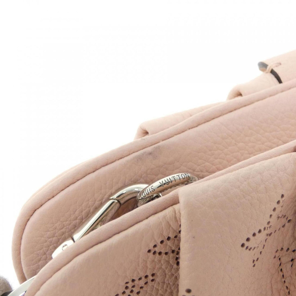 Louis Vuitton Magnolia Leather Shoulder Bag (Pre-Owned)