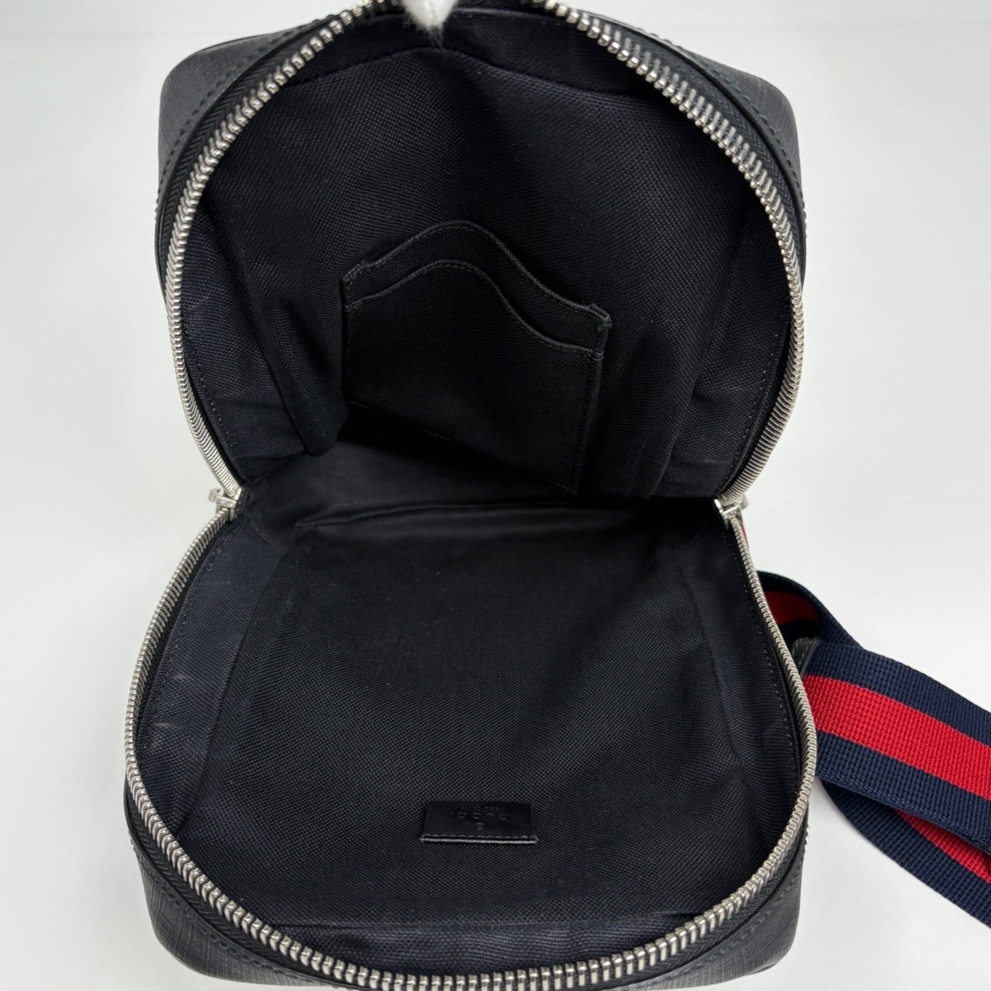 Gucci Black Coated Canvas Leather Sling Bag (Pre-Owned)