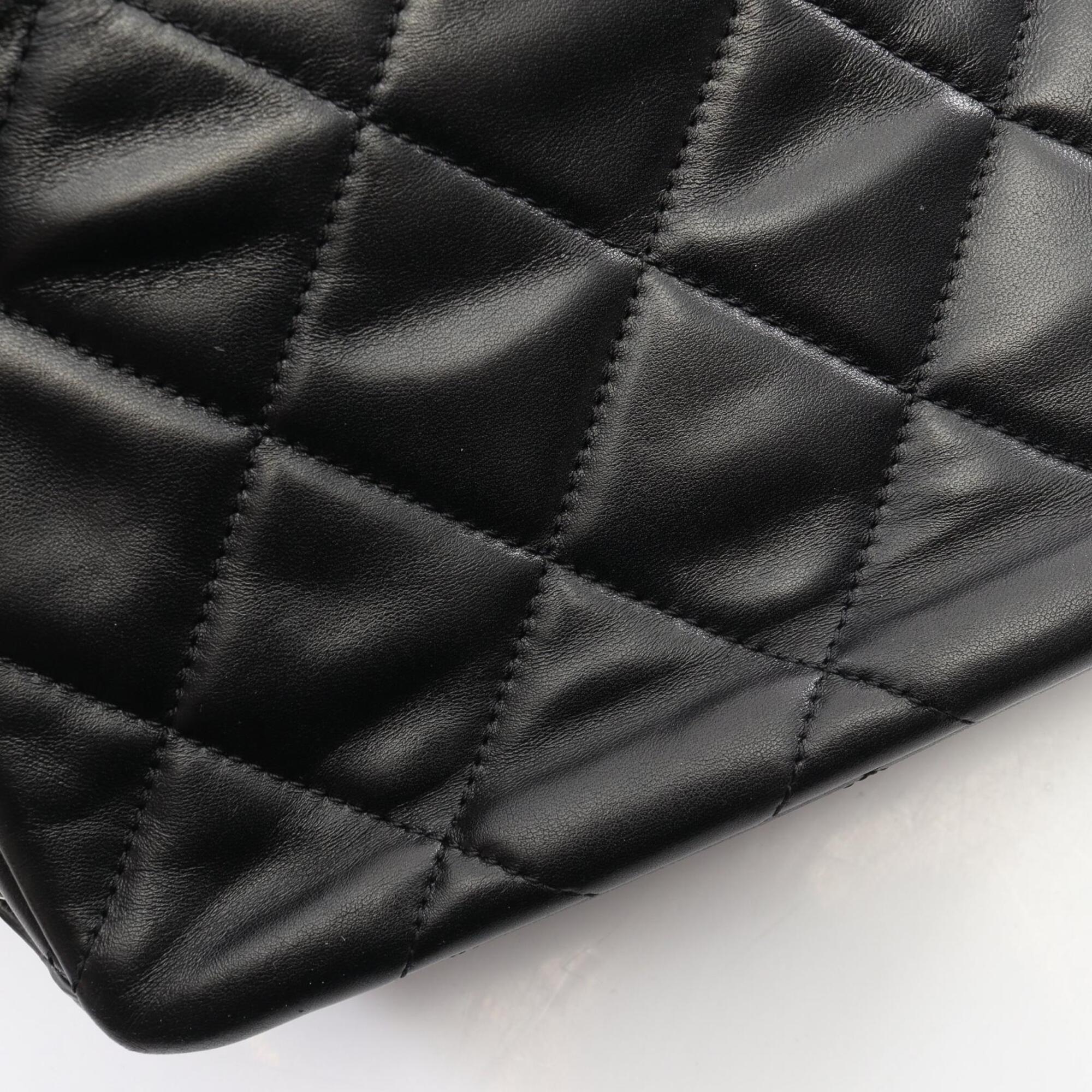 Chanel Black Leather Handbag Shoulder Bag (Pre-Owned)