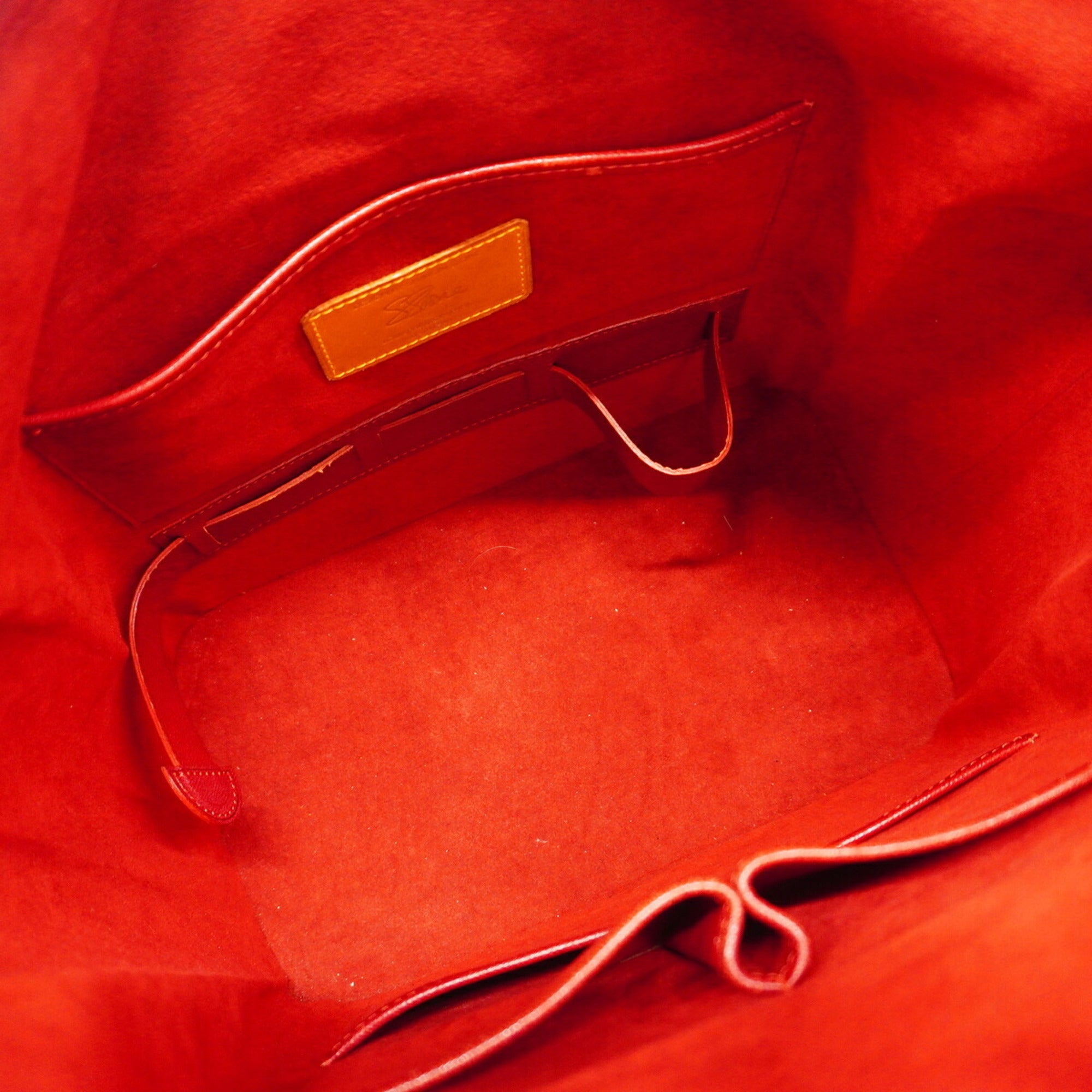 Louis Vuitton Brown Shoulder Bag (Pre-Owned)
