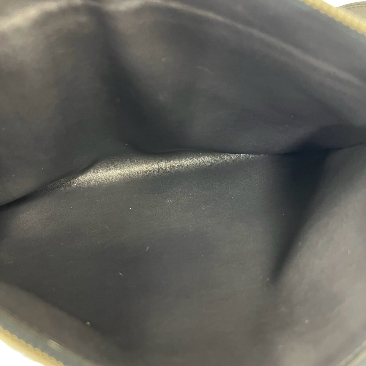 Hermes Black Pochette Shoulder Bag (Pre-Owned)