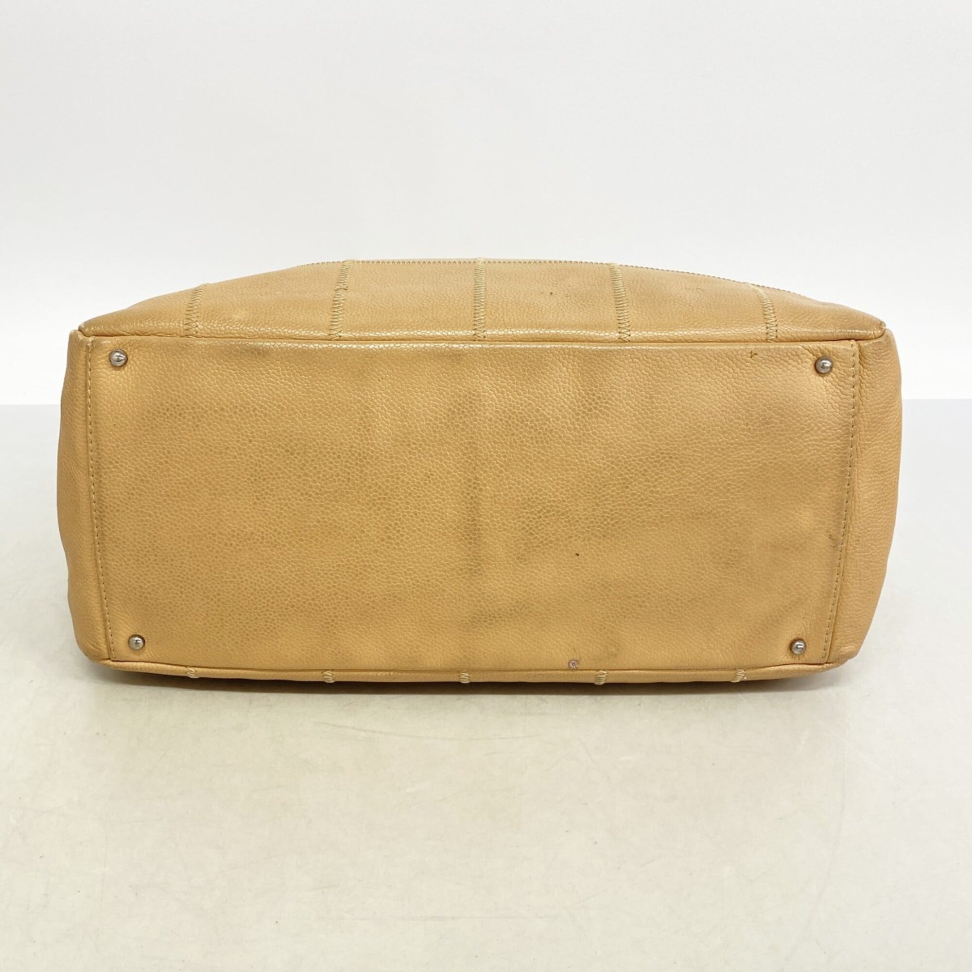 Chanel Brown Grained Calfskin Handbag (Pre-Owned)