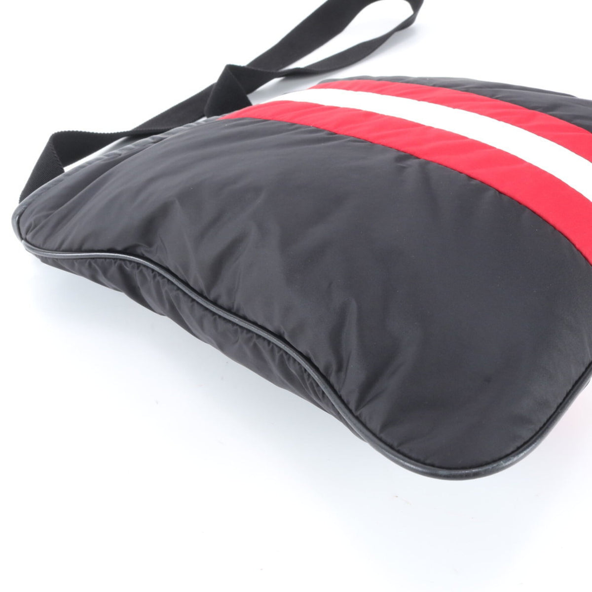 Bally Black Red Color White Leather Nylon Messenger Bag Shoulder Bag (Pre-Owned)