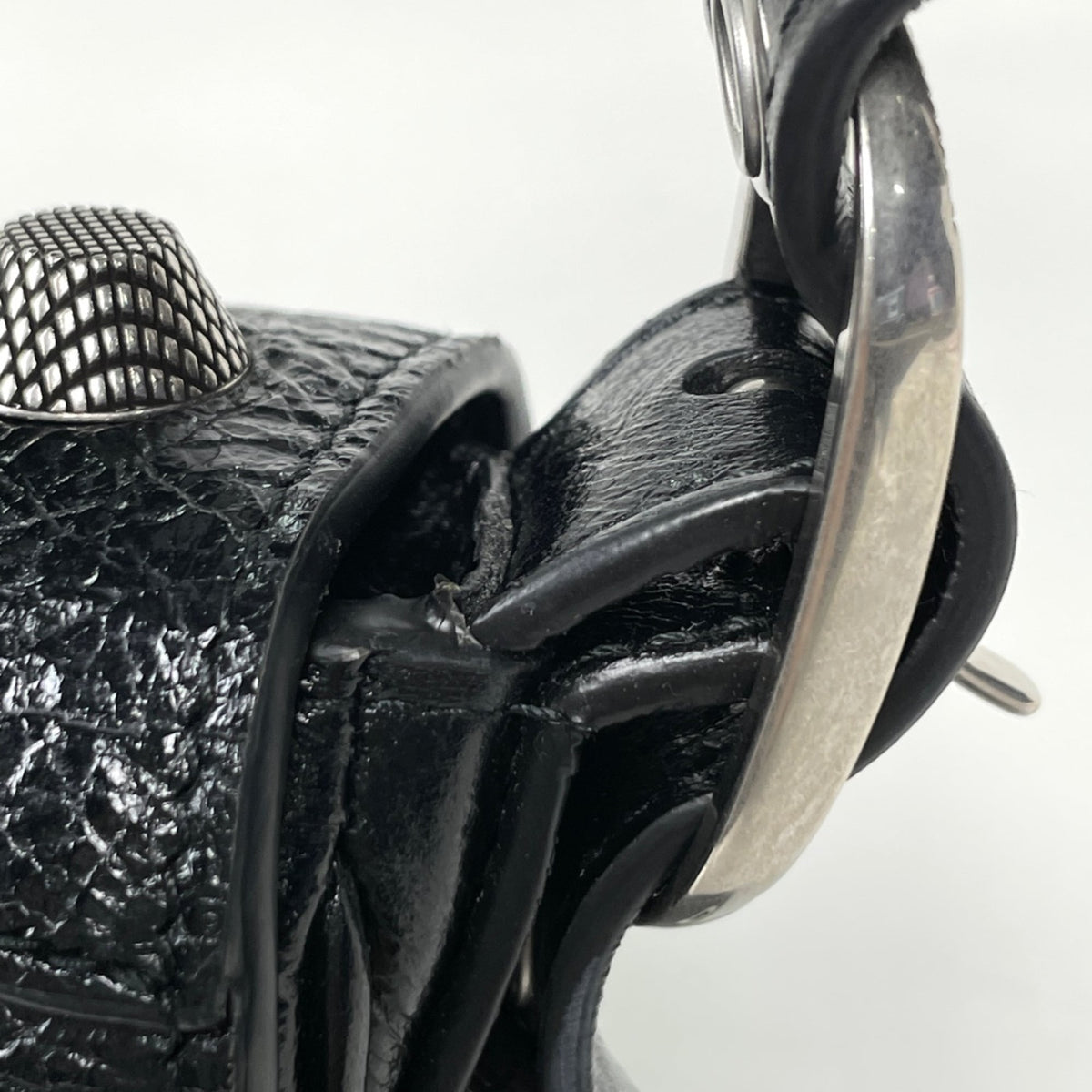 Balenciaga Black Leather Shoulder Bag (Pre-Owned)