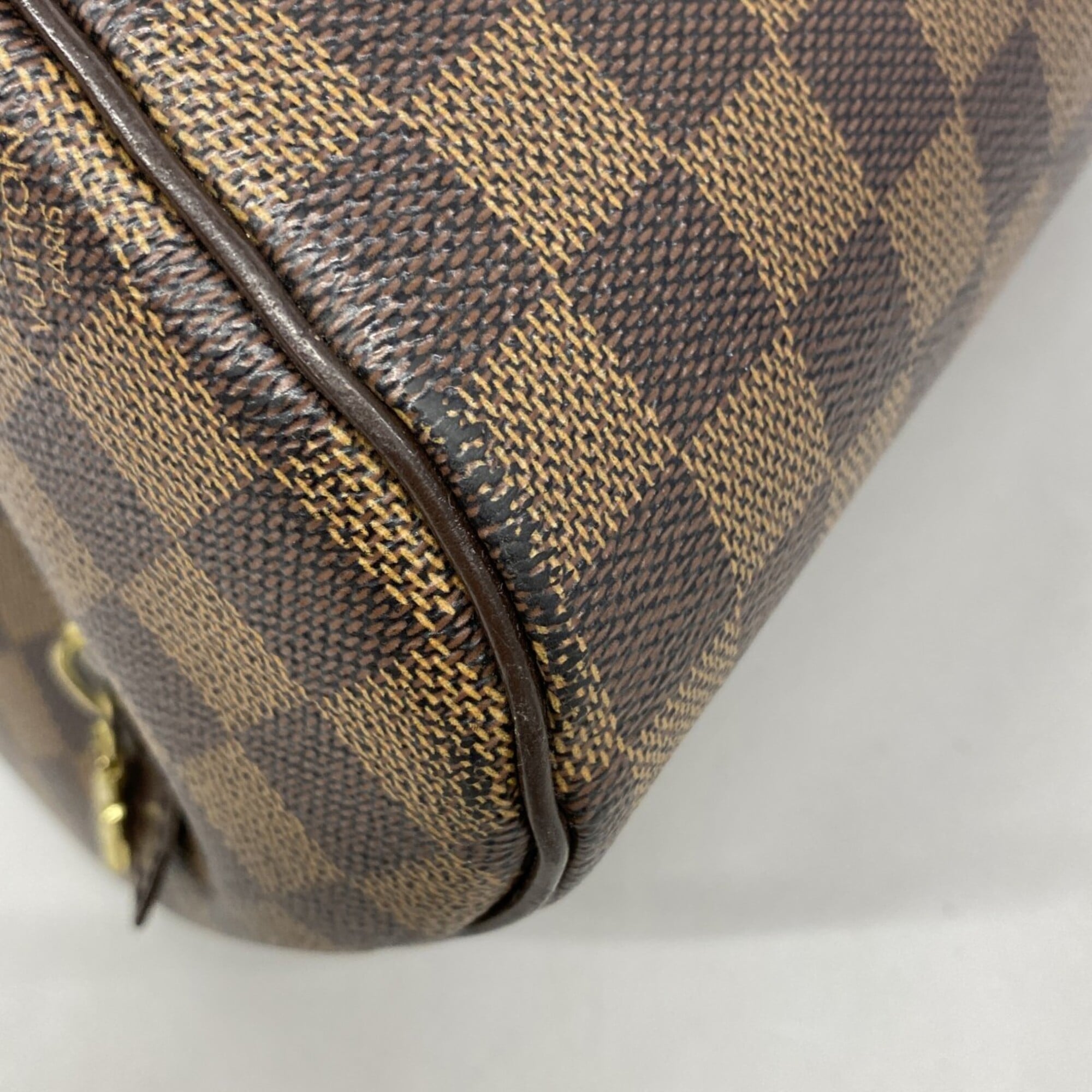 Louis Vuitton Ebene Handbag (Pre-Owned)