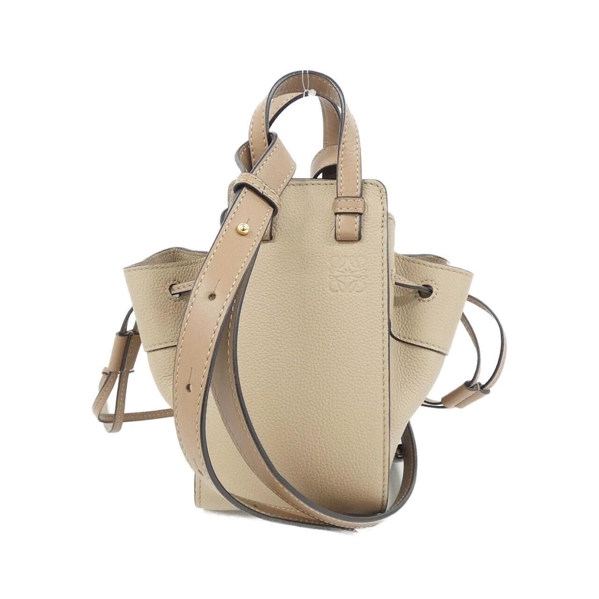 Loewe Sand Leather Shoulder Bag (Pre-Owned)