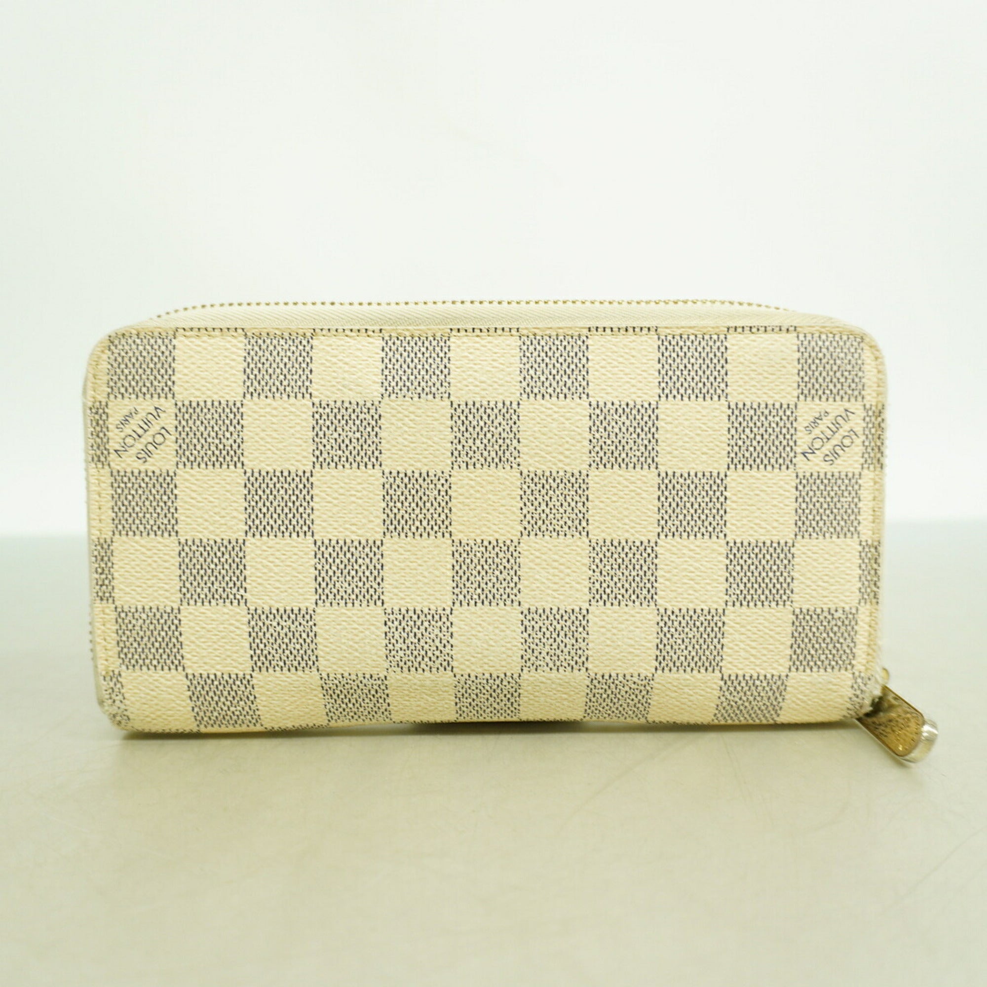 Louis Vuitton White Long Wallet (Bi-Fold) (Pre-Owned)