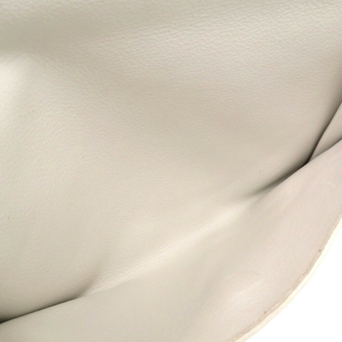 Hermes White Shoulder Bag (Pre-Owned)