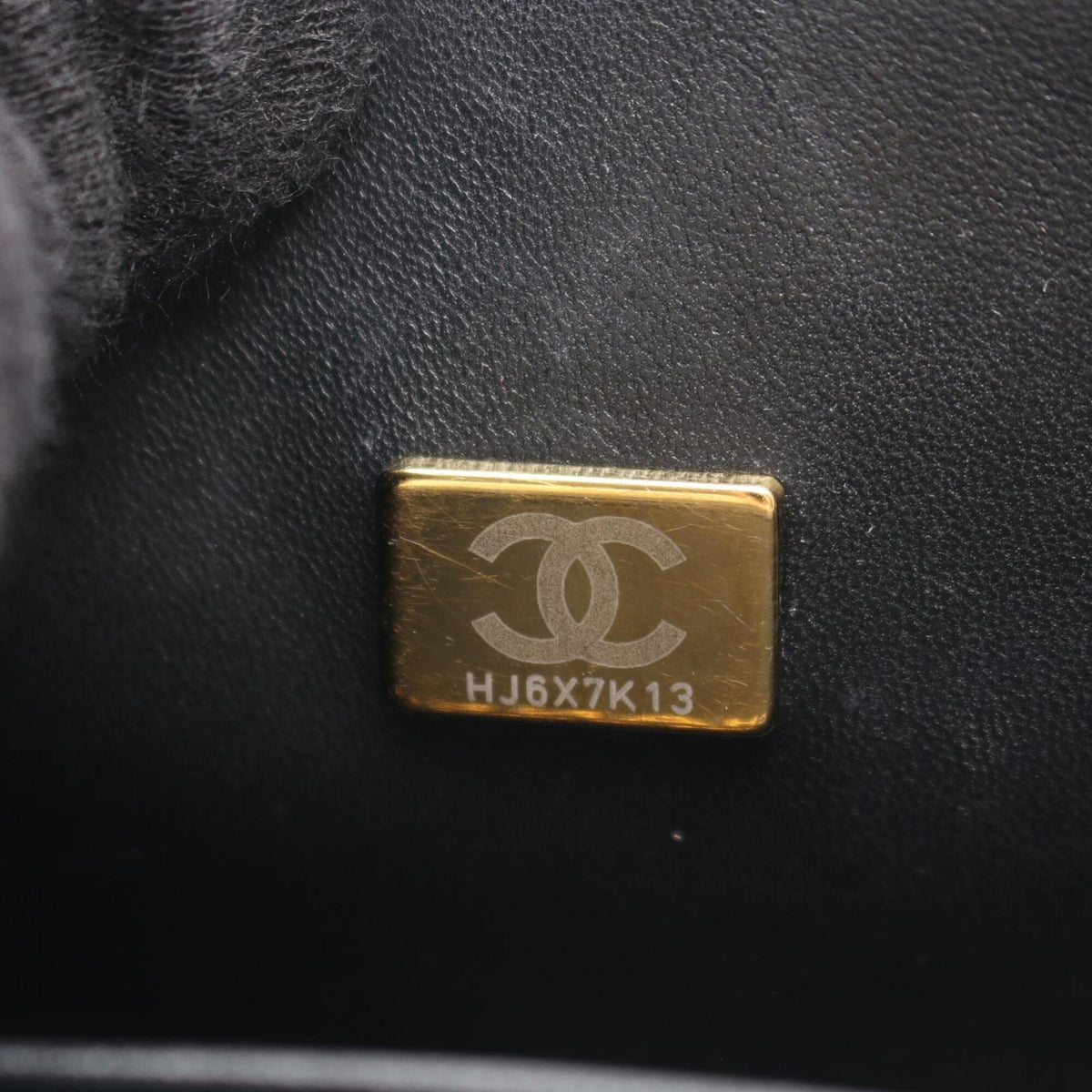 Chanel Black Grained Calfskin Handbag Shoulder Bag (Pre-Owned)