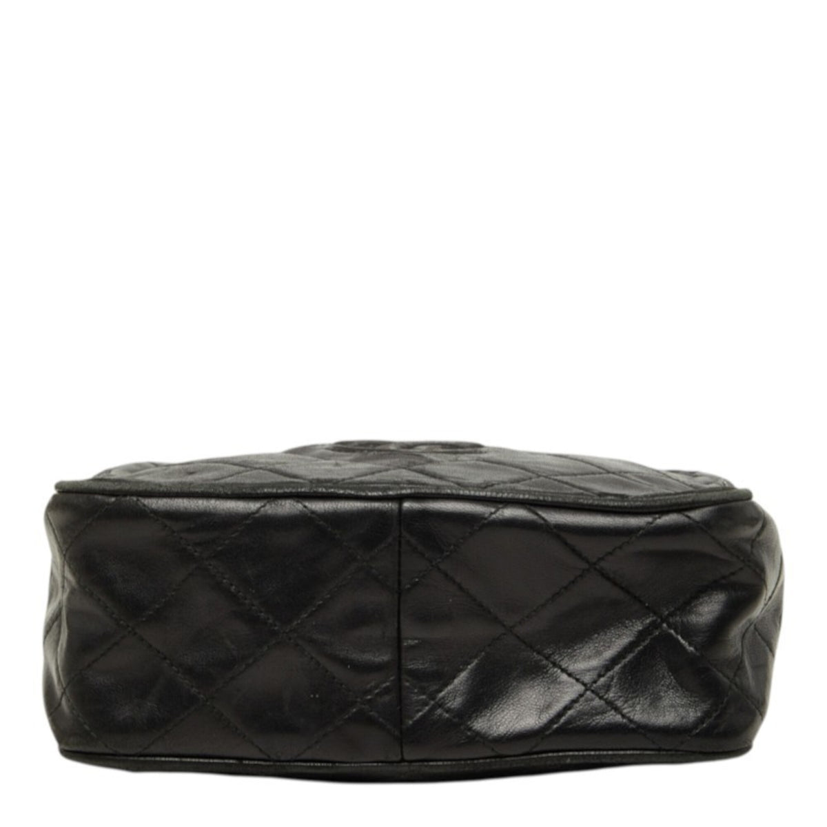Chanel Matelasse Black Leather Shoulder Bag (Pre-Owned)