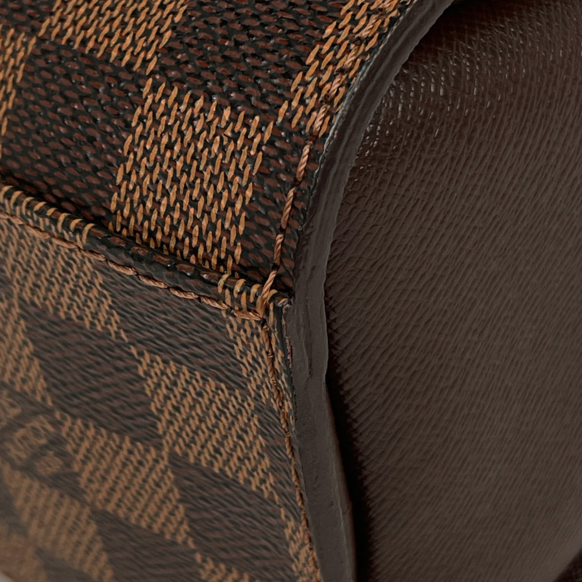 Louis Vuitton Damier Brown Damier Canvas Handbag (Pre-Owned)