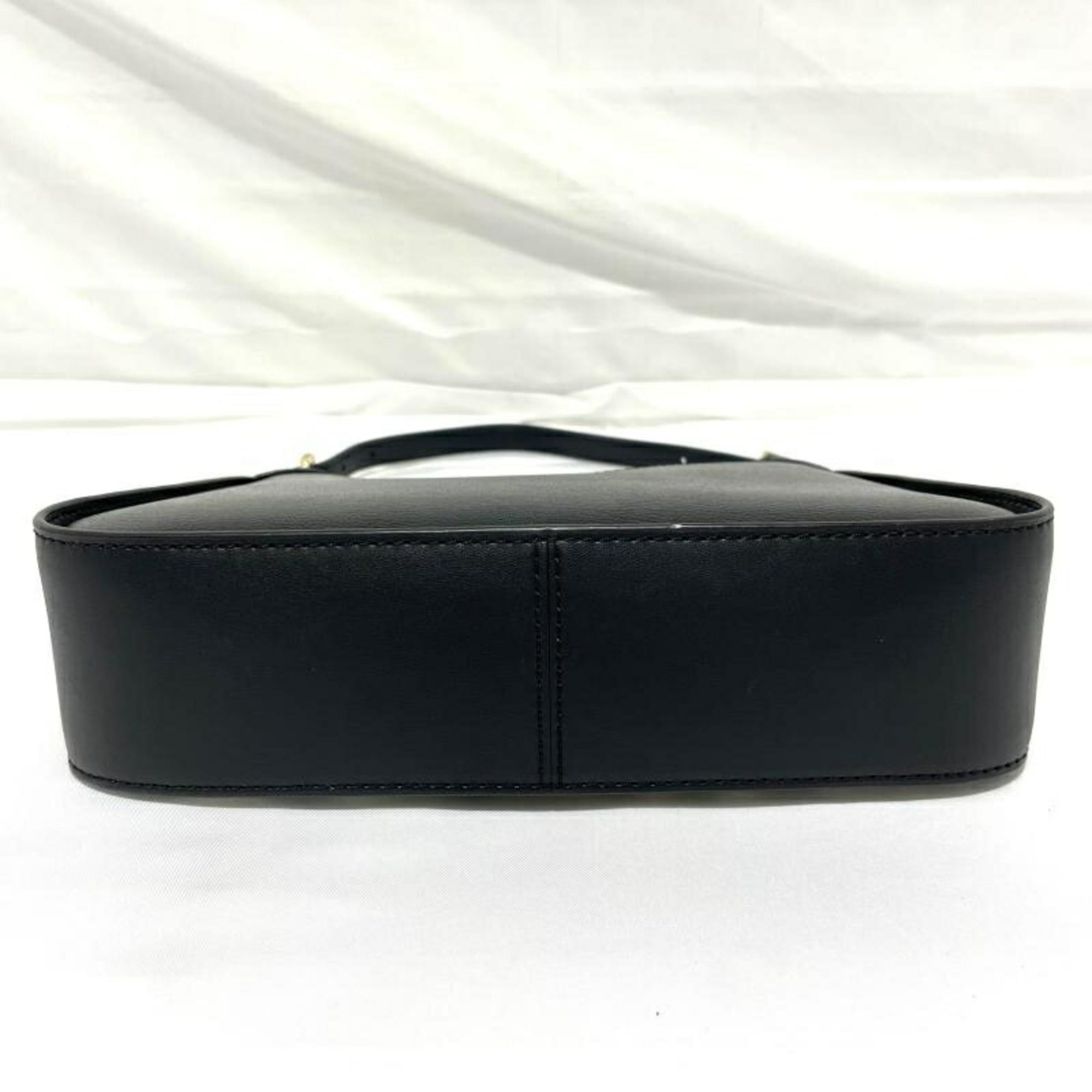Michael Kors Black Handbag (Pre-Owned)