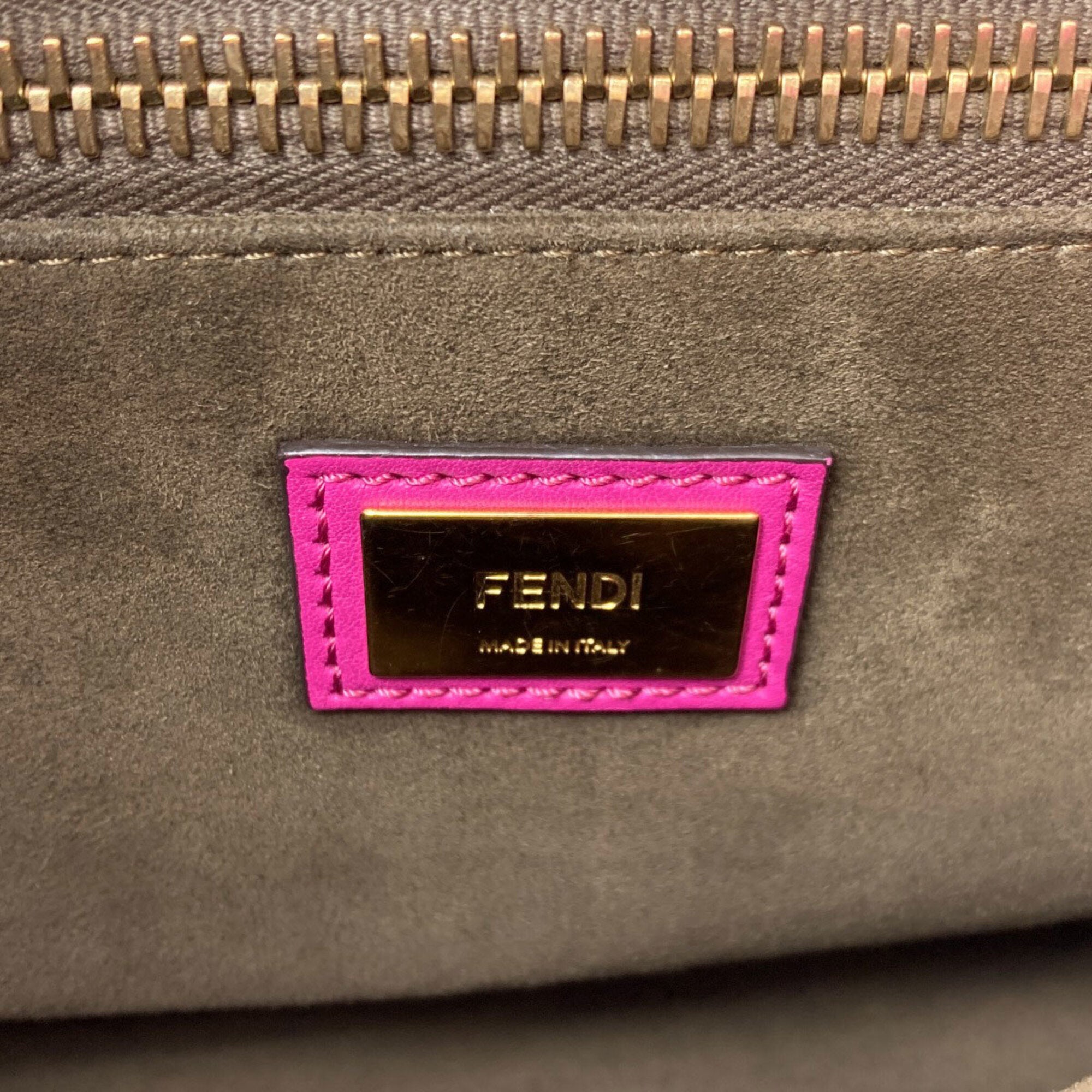 Fendi Pink Leather Handbag (Pre-Owned)