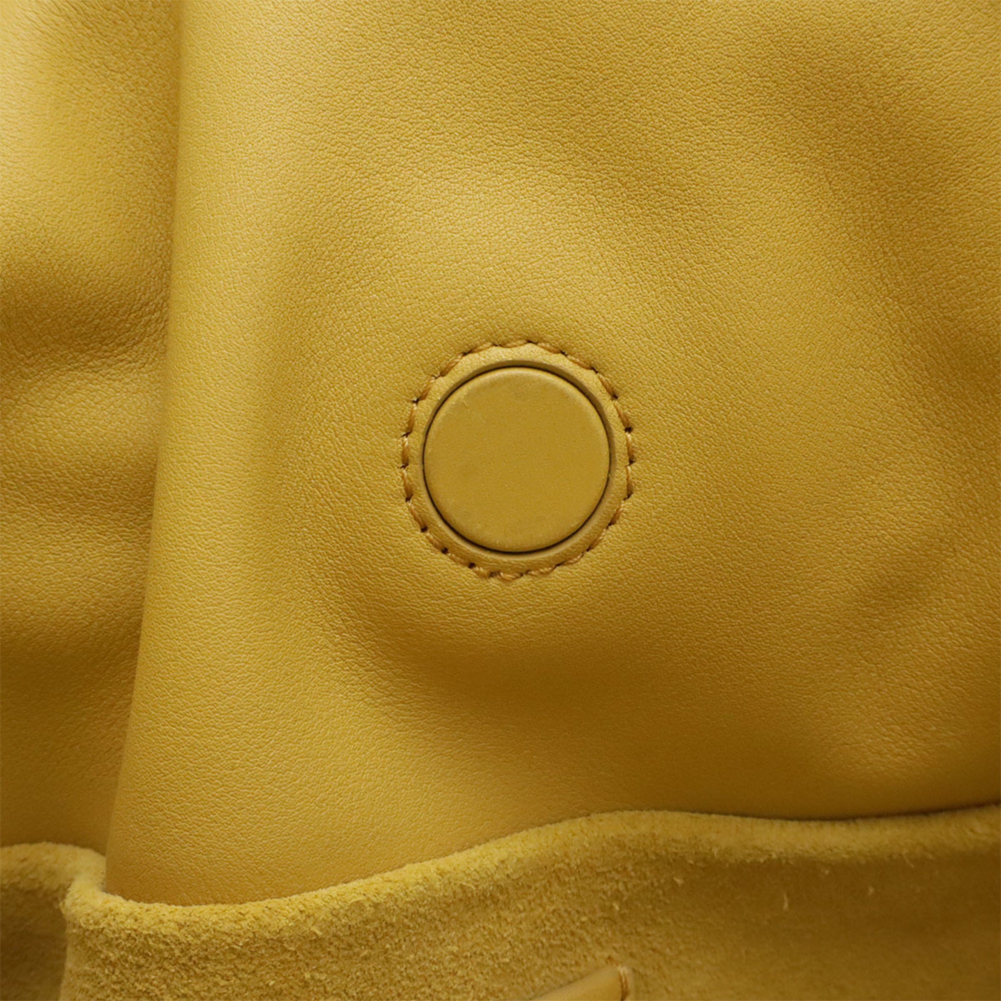 Loewe Yellow Nappa Leather Leather Pochette Shoulder Bag (Pre-Owned)
