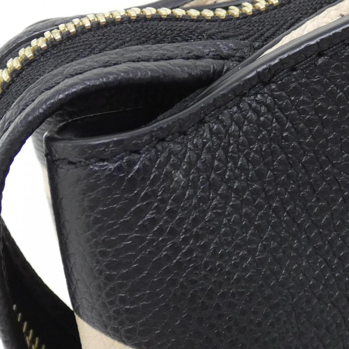 Louis Vuitton Beige Black Leather Handbag (Pre-Owned)