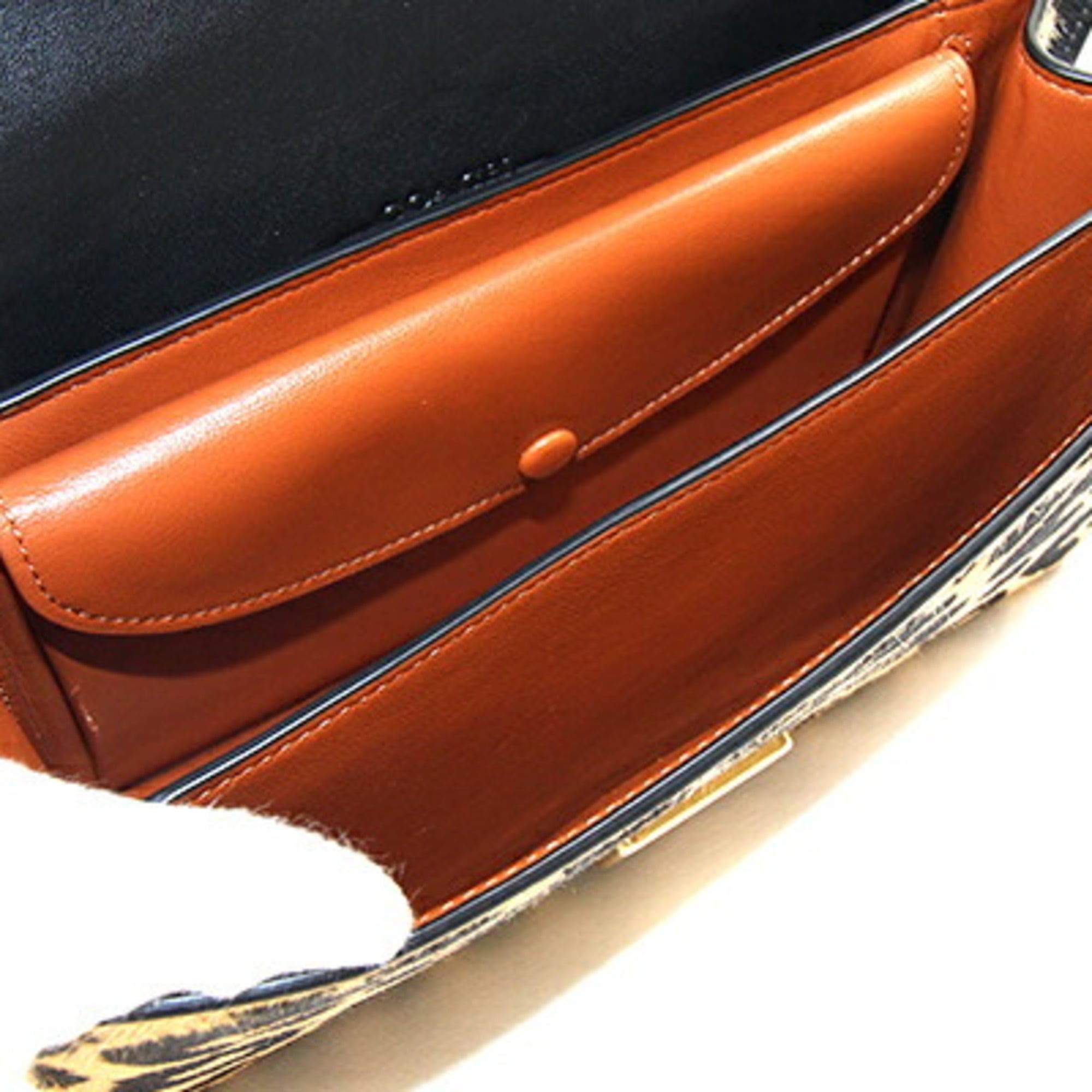 Coach Beige Black Leather Shoulder Bag (Pre-Owned)