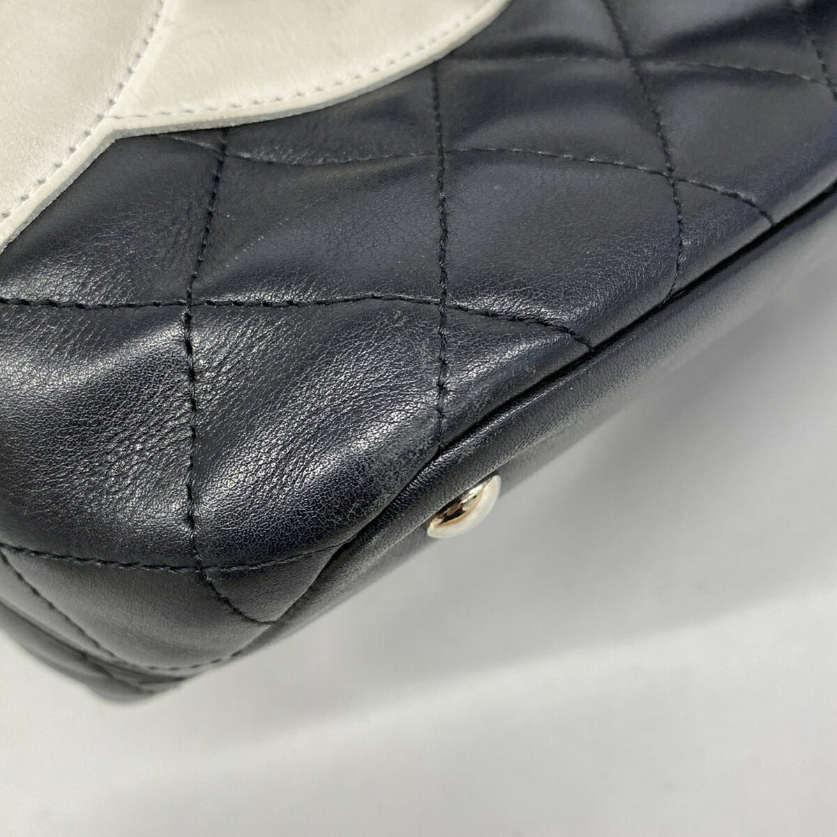 Chanel Black Leather Tote Bag (Pre-Owned)