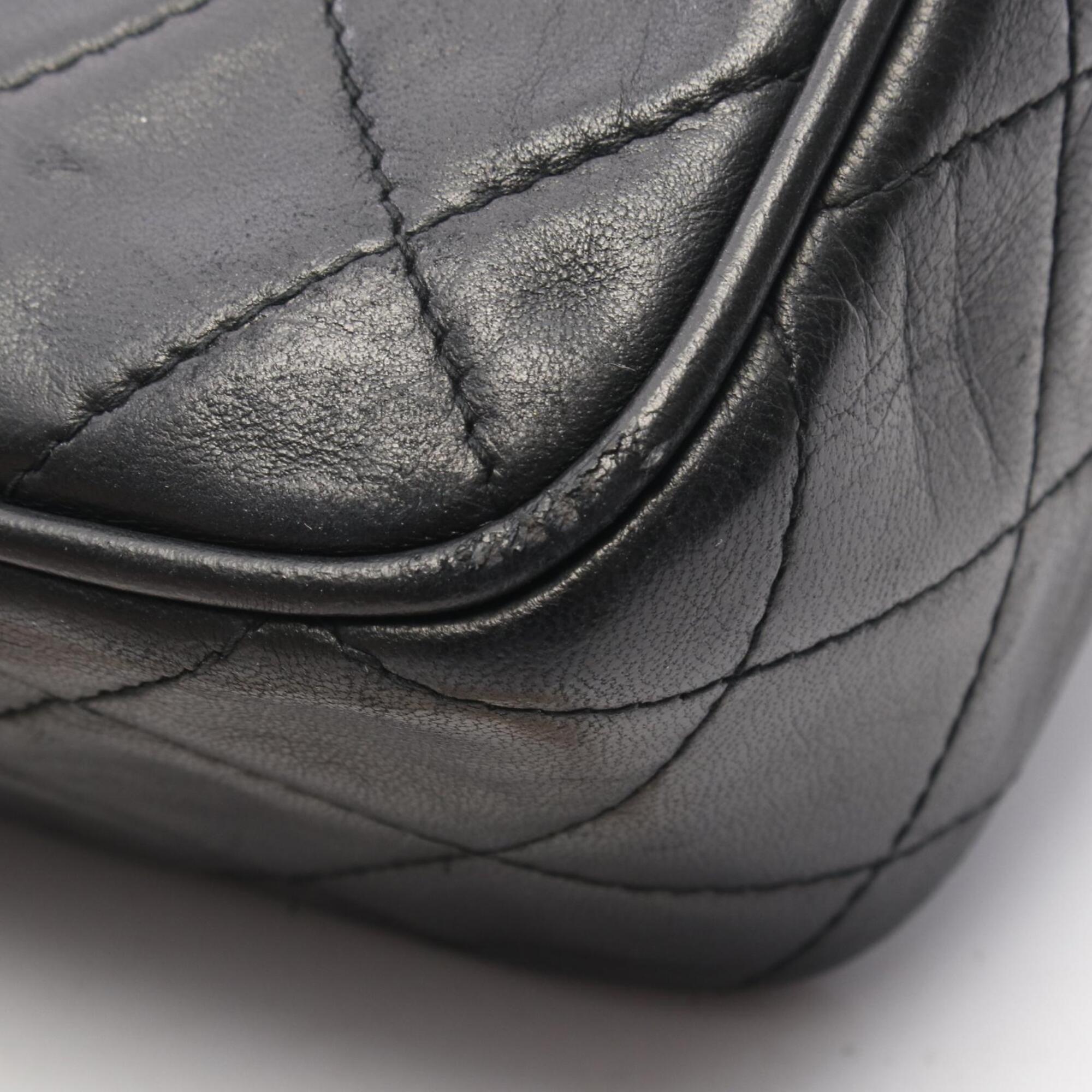 Chanel Black Leather Handbag Shoulder Bag (Pre-Owned)