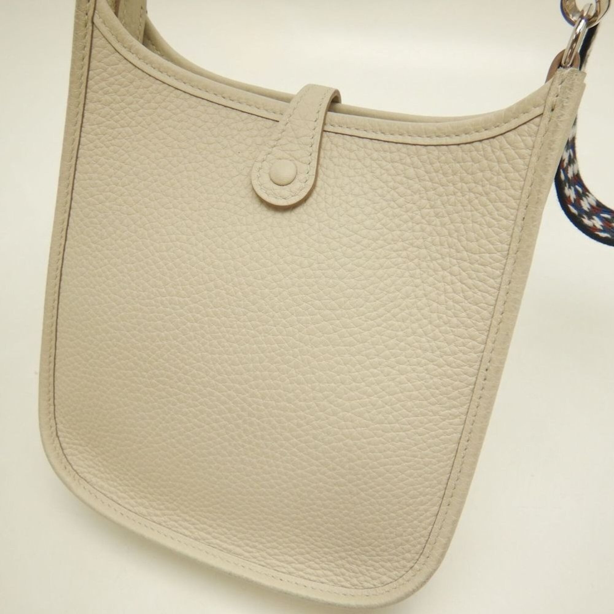 Hermes Silver Taurillon Clemence Leather Shoulder Bag (Pre-Owned)