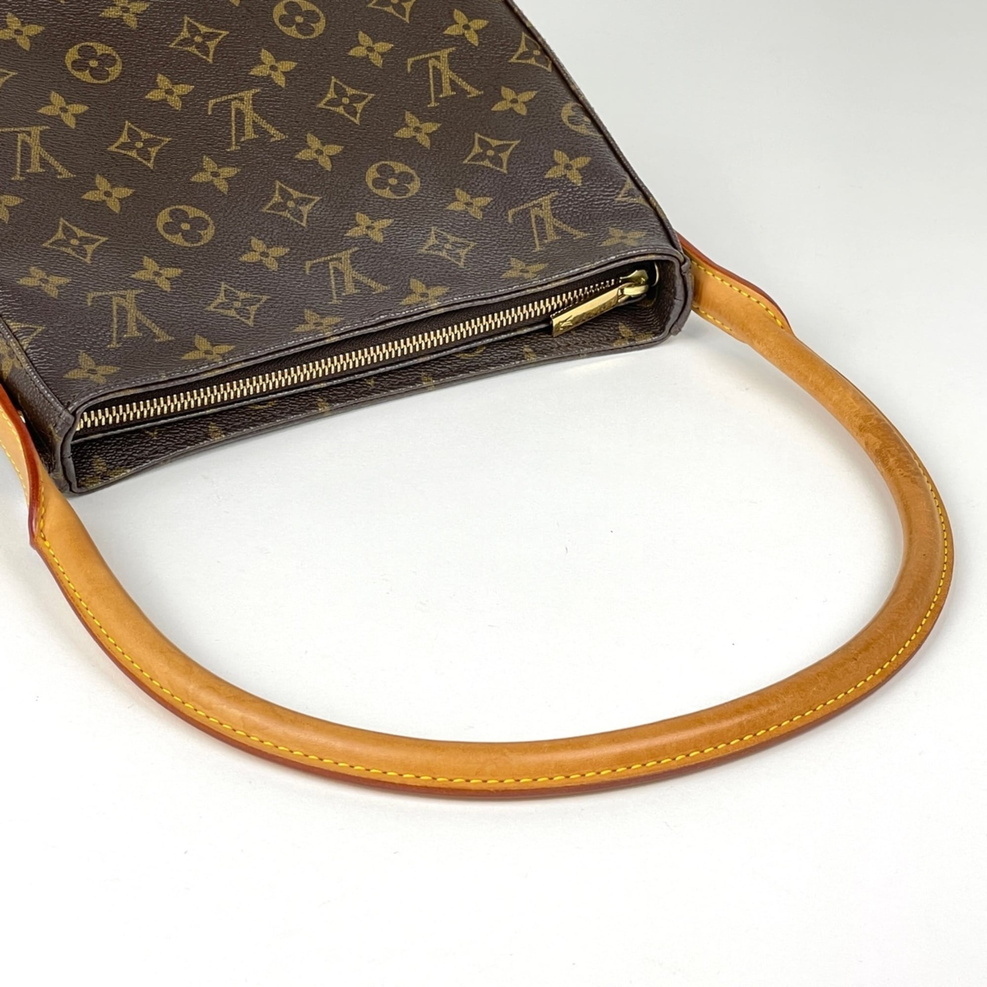 Louis Vuitton Brown Monogram Monogram Shoulder Bag (Pre-Owned)