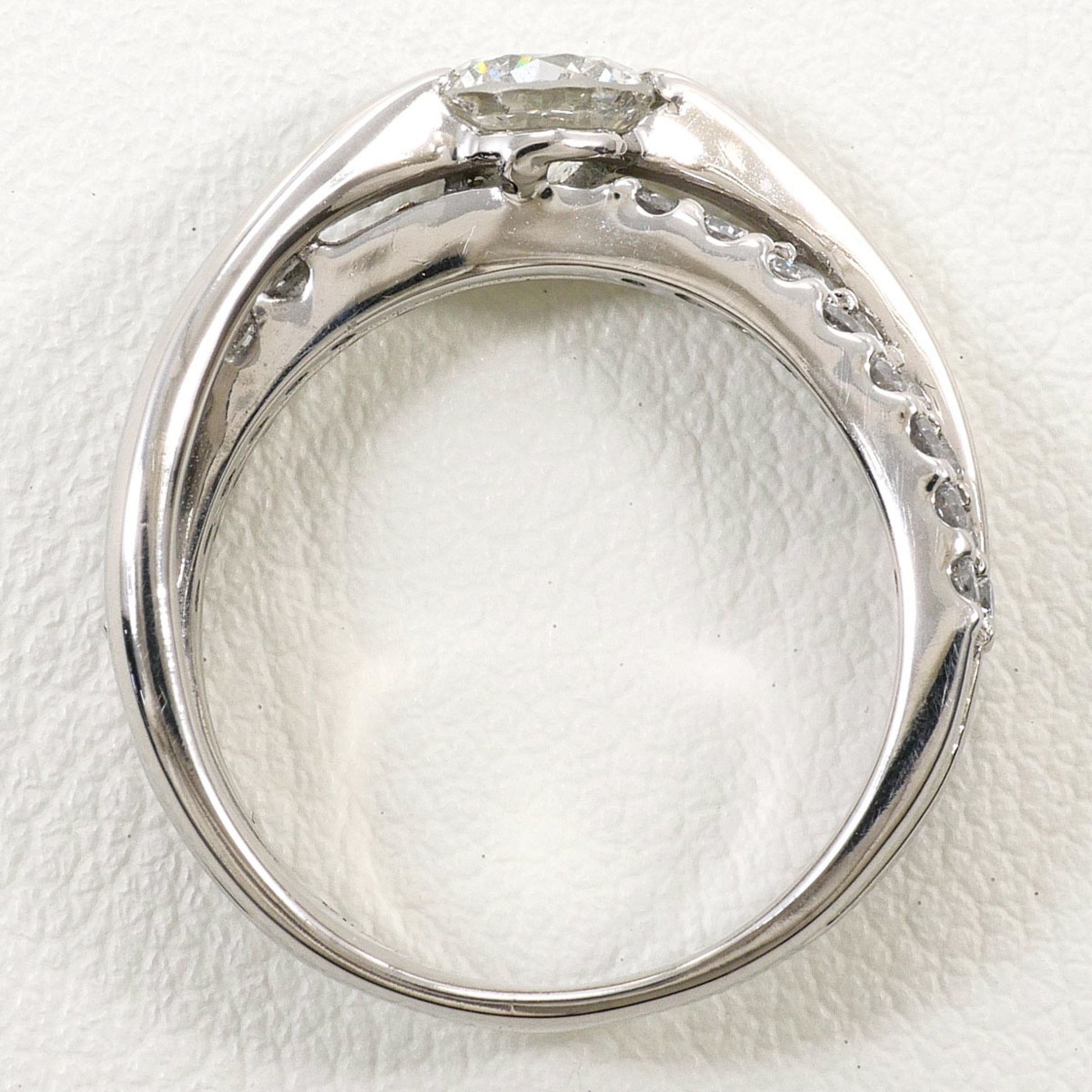 Unbranded White Gold White Gold (18K) Band Ring (Pre-Owned)
