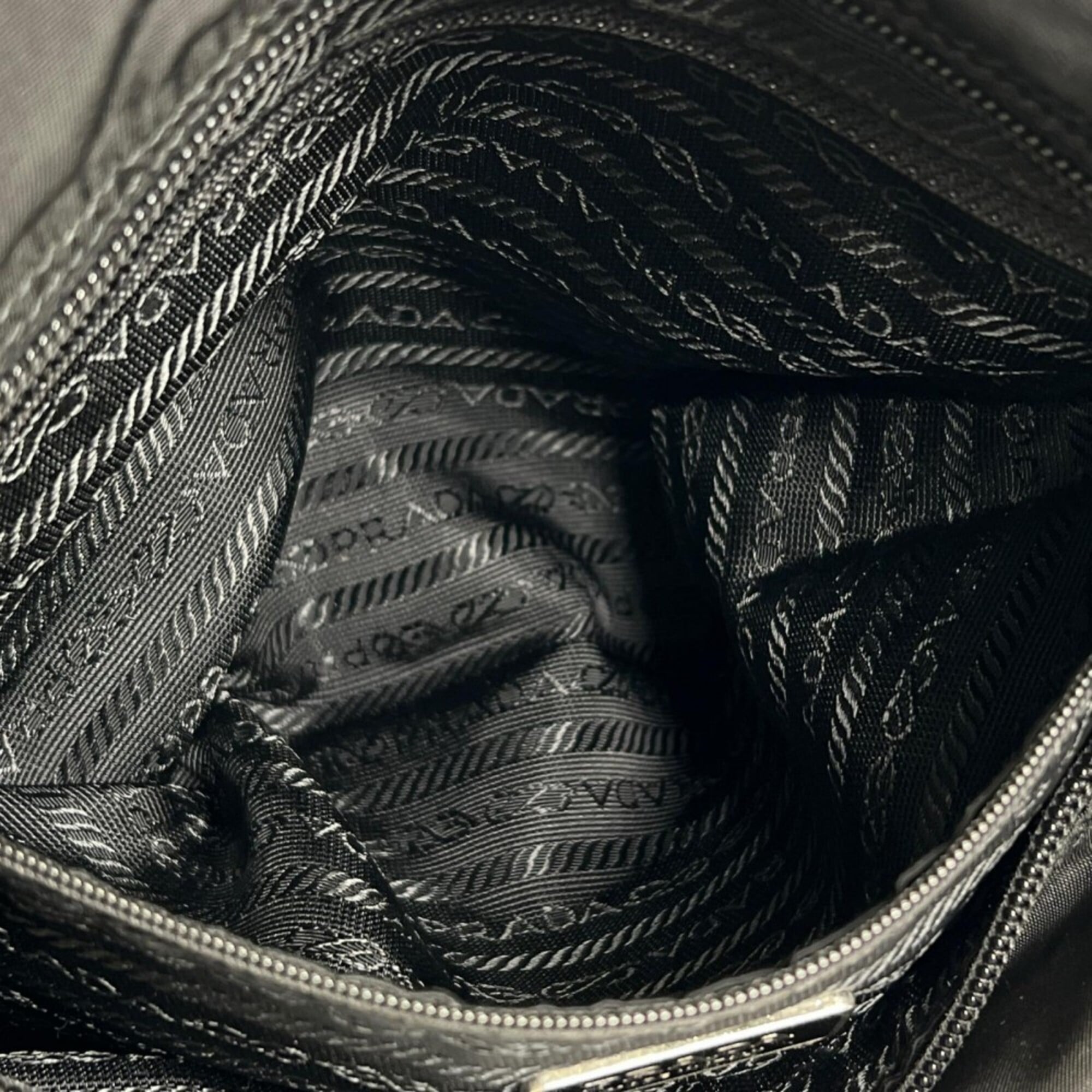 Prada Black Nylon Shoulder Bag (Pre-Owned)
