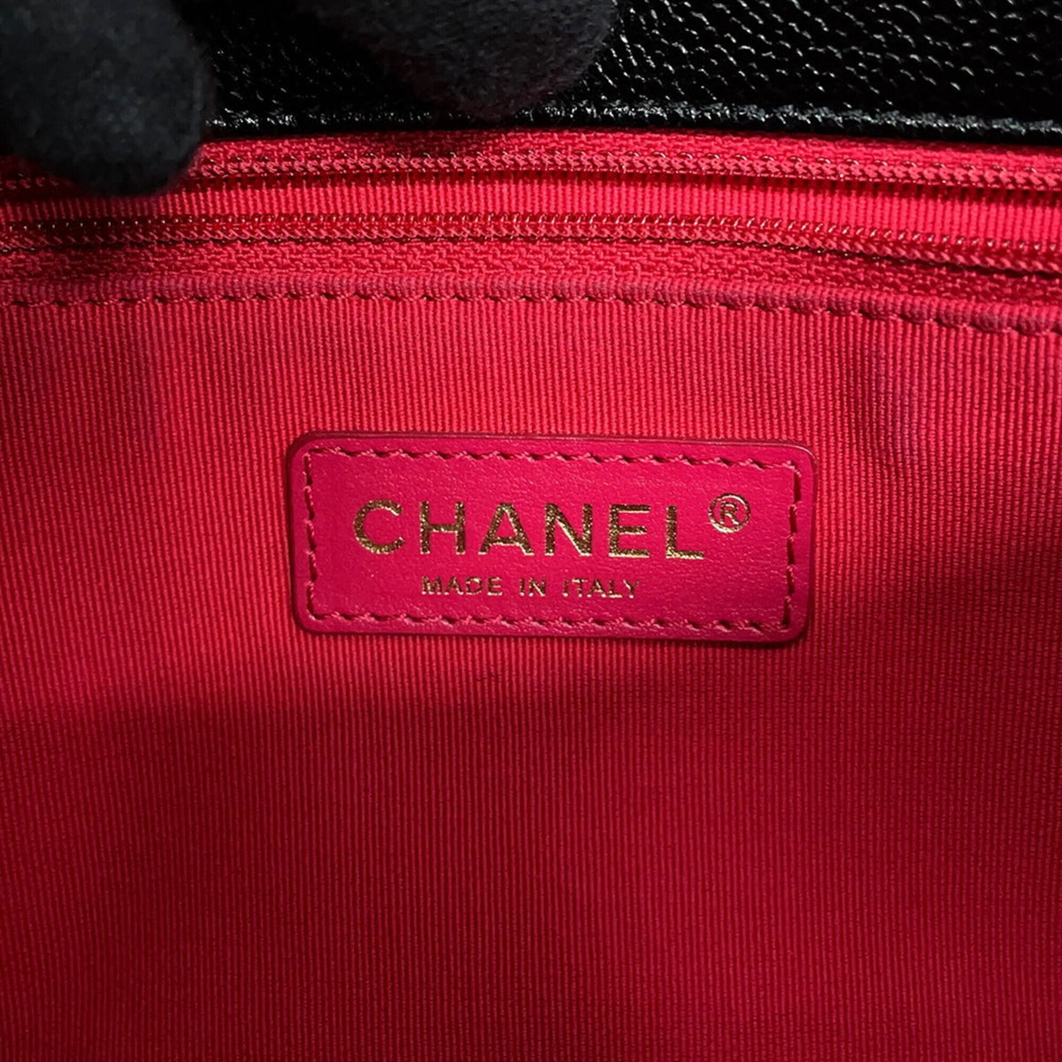 Chanel Matelasse Black Grained Calfskin Handbag Shoulder Bag (Pre-Owned)