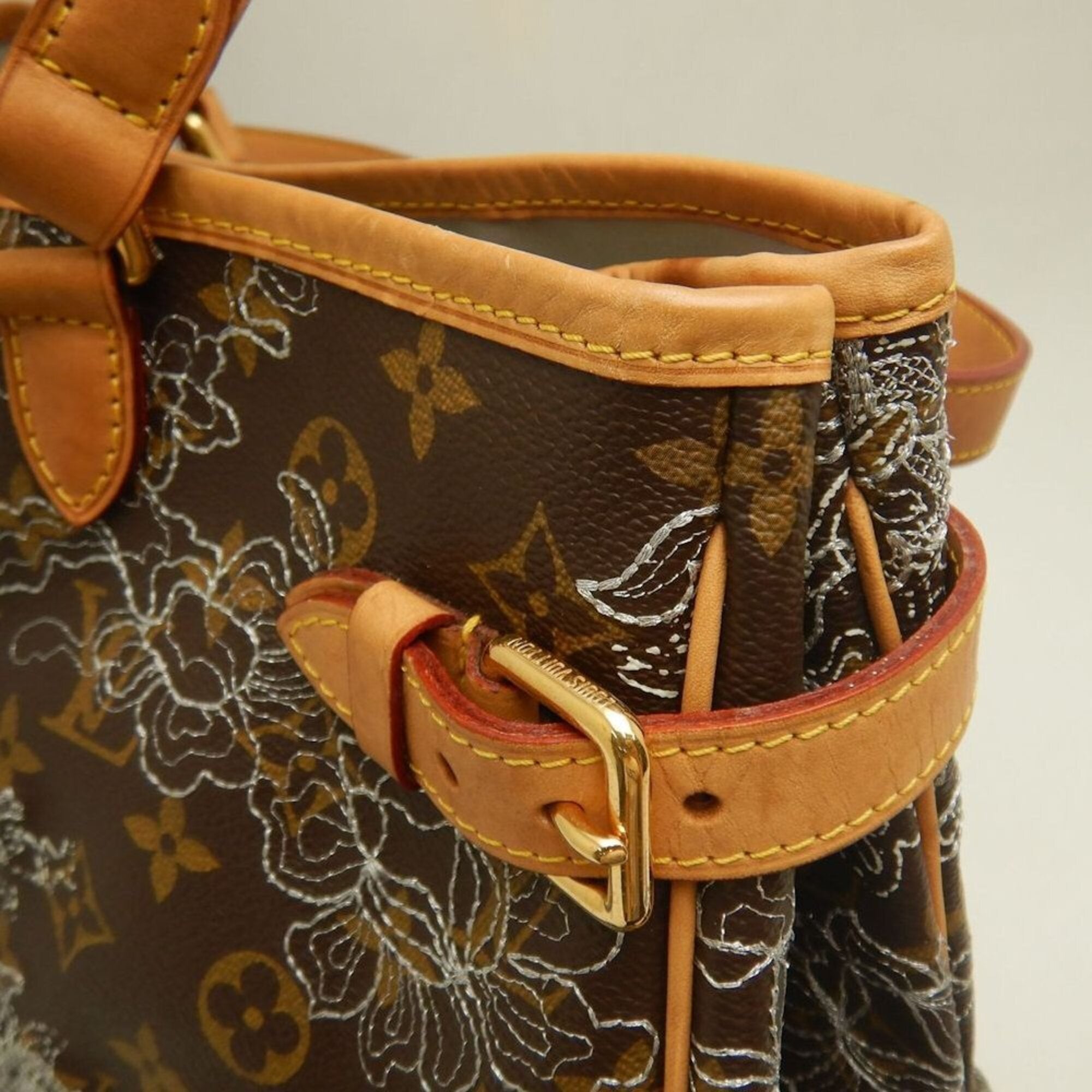 Louis Vuitton Brown Monogram Canvas Tote Bag (Pre-Owned)