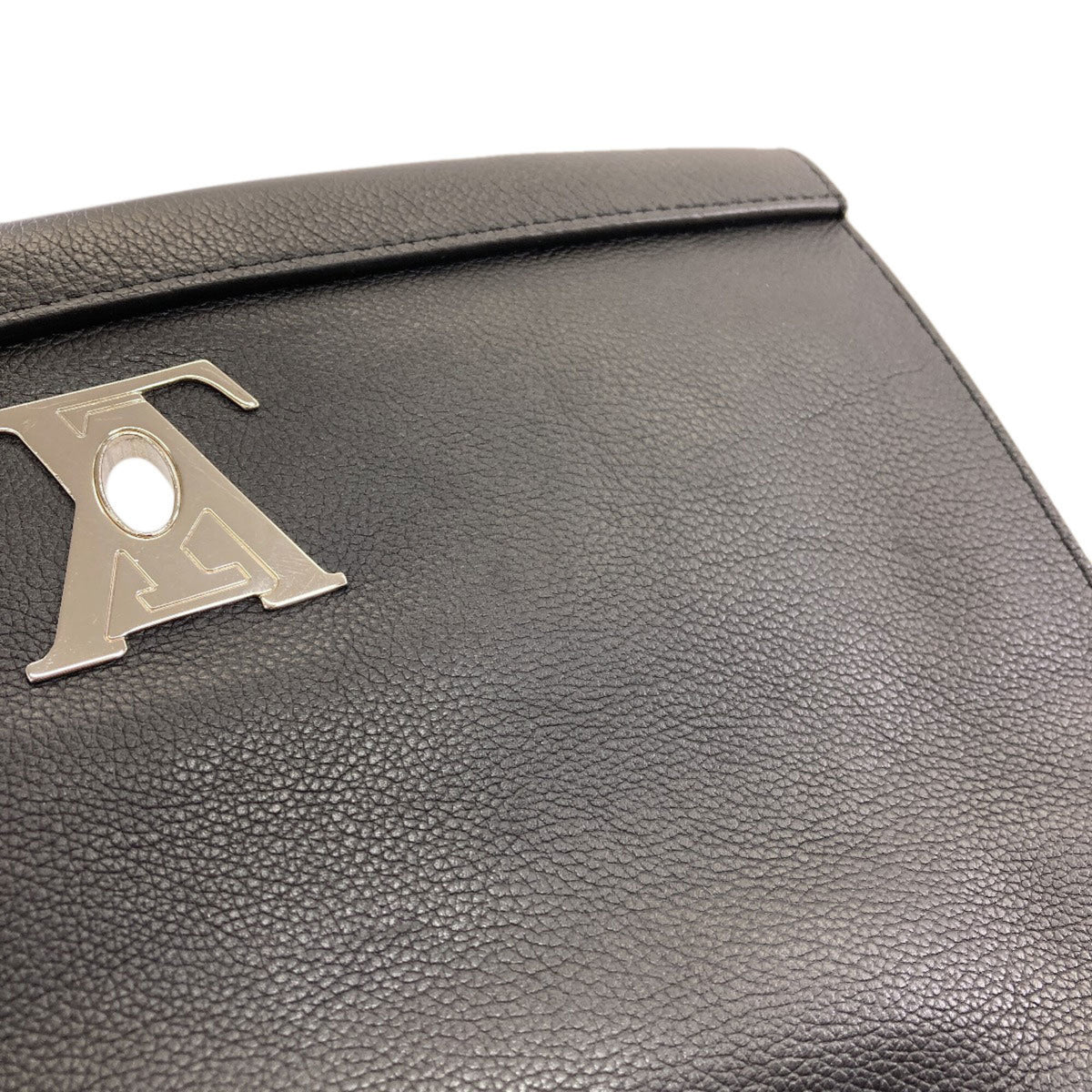 Louis Vuitton Black Leather Handbag (Pre-Owned)