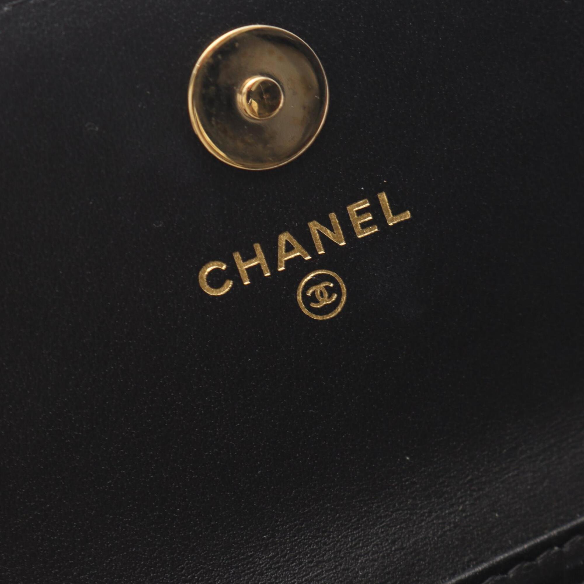 Chanel Black Leather Handbag Shoulder Bag (Pre-Owned)