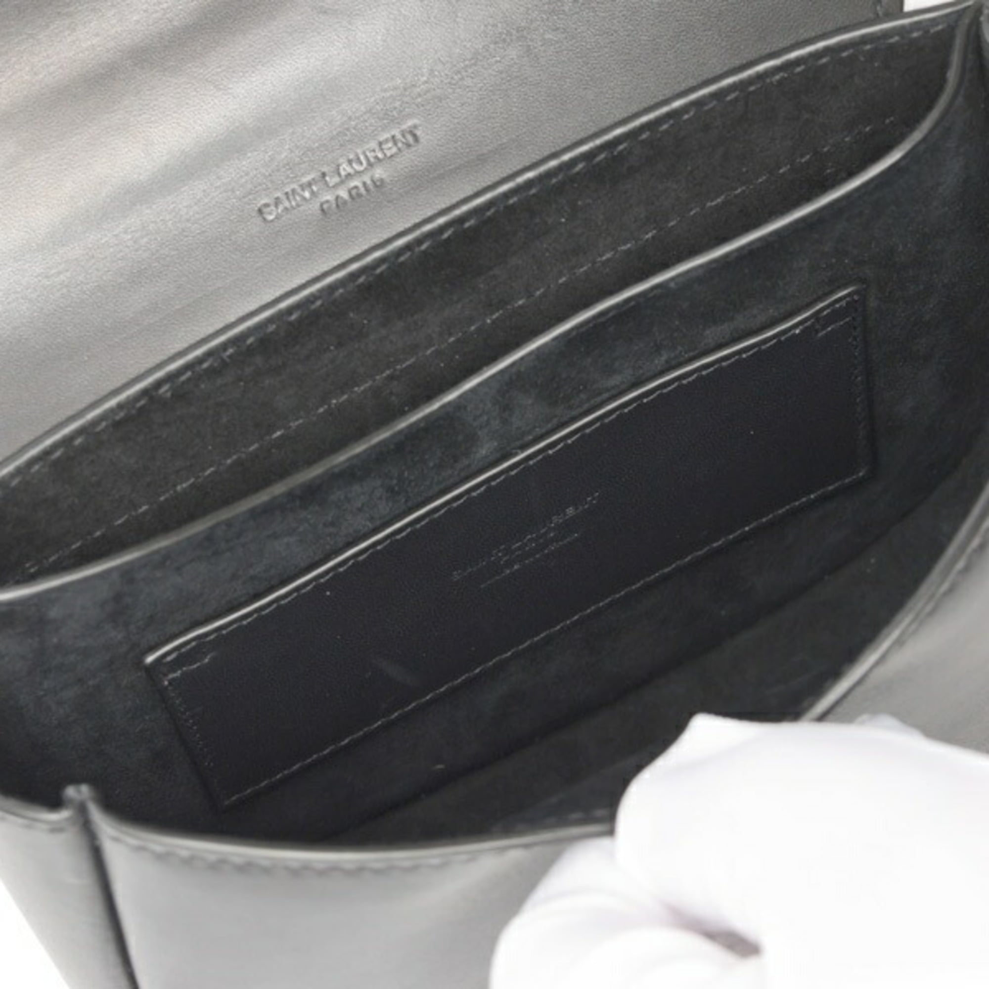 Saint Laurent Black Leather Shoulder Bag (Pre-Owned)