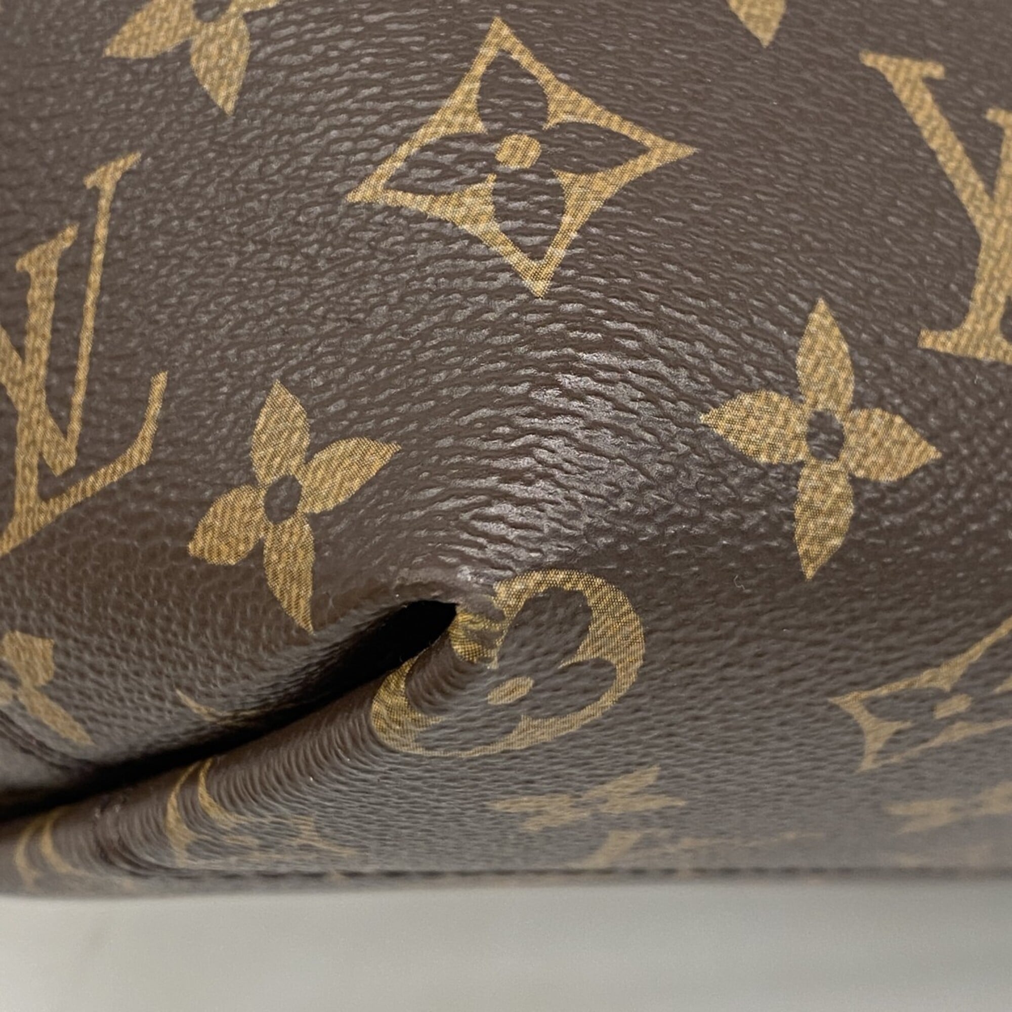 Louis Vuitton Brown Handbag (Pre-Owned)