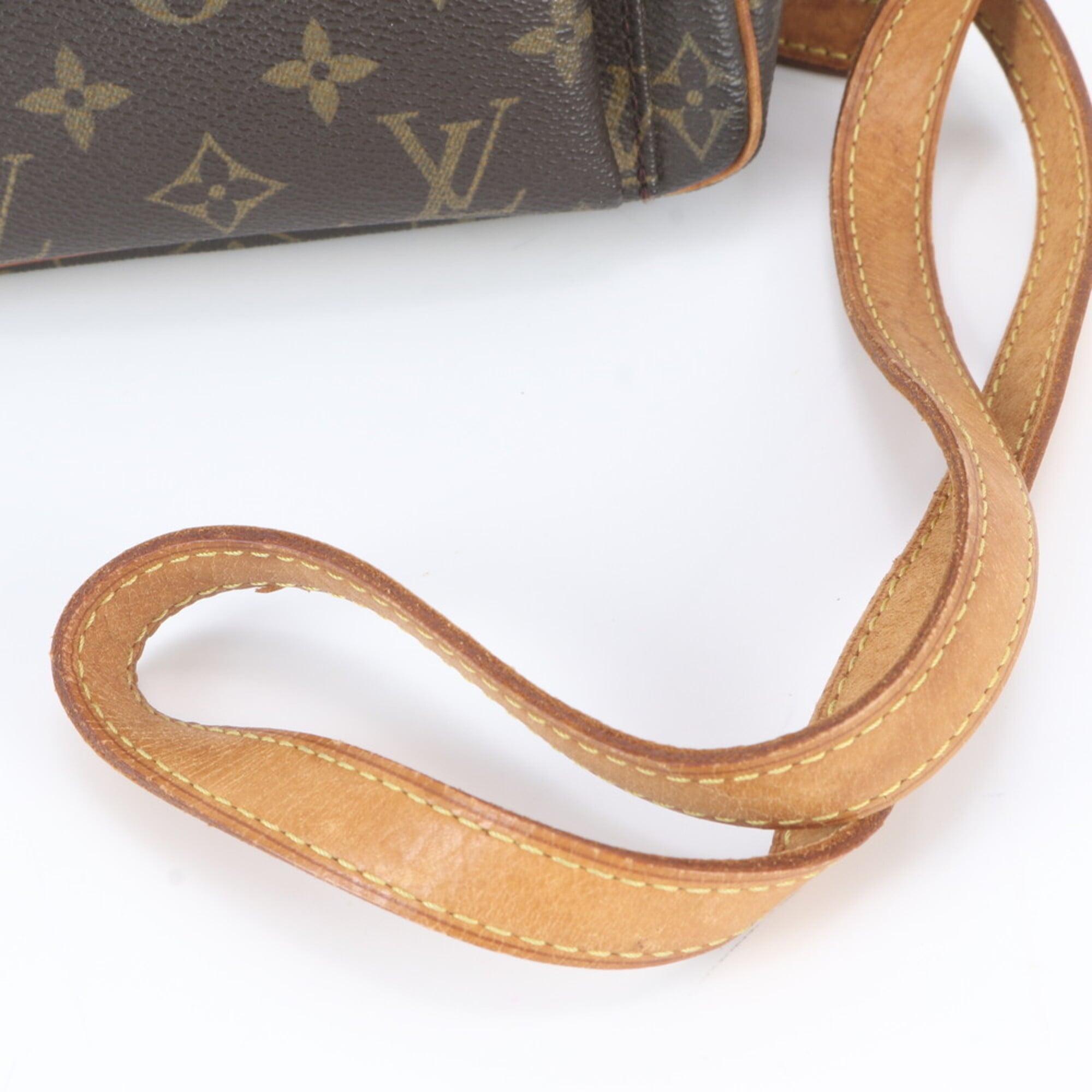 Louis Vuitton Monogram Brown Leather Coated Canvas Shoulder Bag (Pre-Owned)