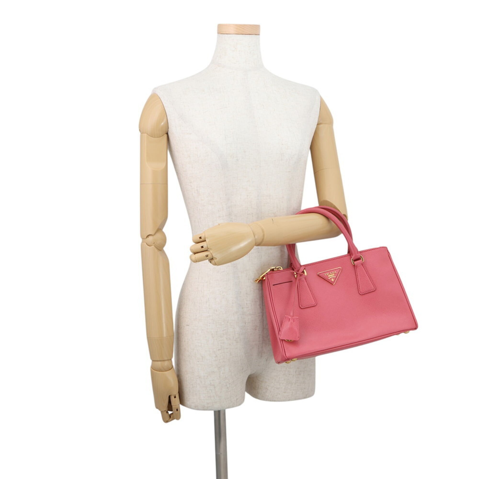 Prada Pink Leather Handbag (Pre-Owned)