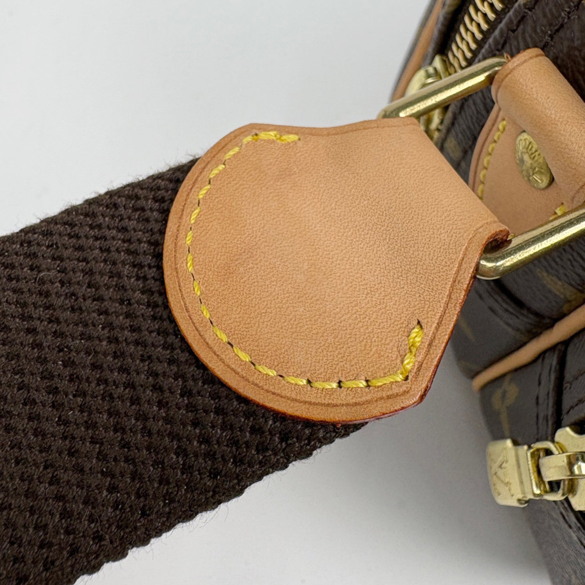 Louis Vuitton Brown Monogram Shoulder Bag (Pre-Owned)